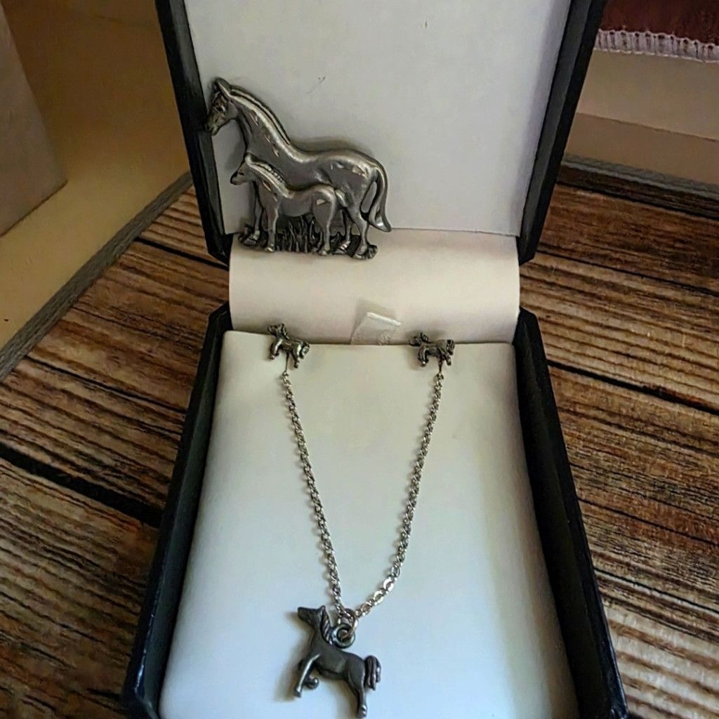 PT Torino Torino Vintage Pewter Horse Necklace, Earrings and Brooch Size ONE SIZE - 1 Thumbnail