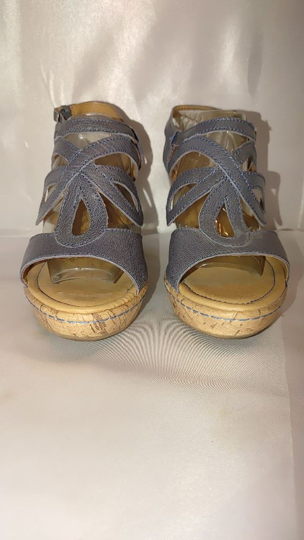 Born BOC Born Jalina Cork Wedge Sandals Size 9M Size US 9 / IT 39 - 4 Thumbnail