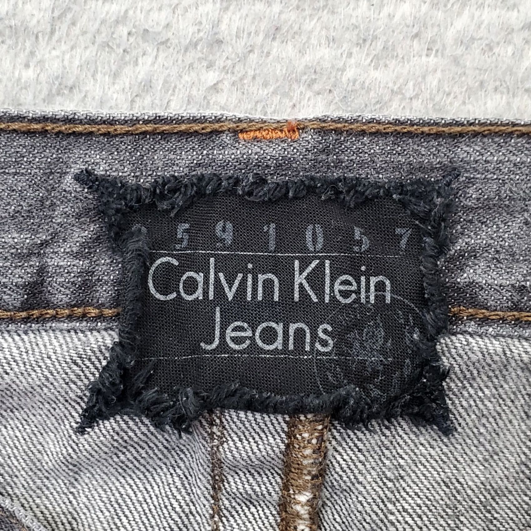 Calvin Klein Calvin Klein Womens Straight Jeans Black Denim Slim Fit 30 Inseam 31.5" 5-Pocket Vintage: No Boho Streetwear Grunge Fashion Size 30" / US 8 / IT 44 - 7 Thumbnail