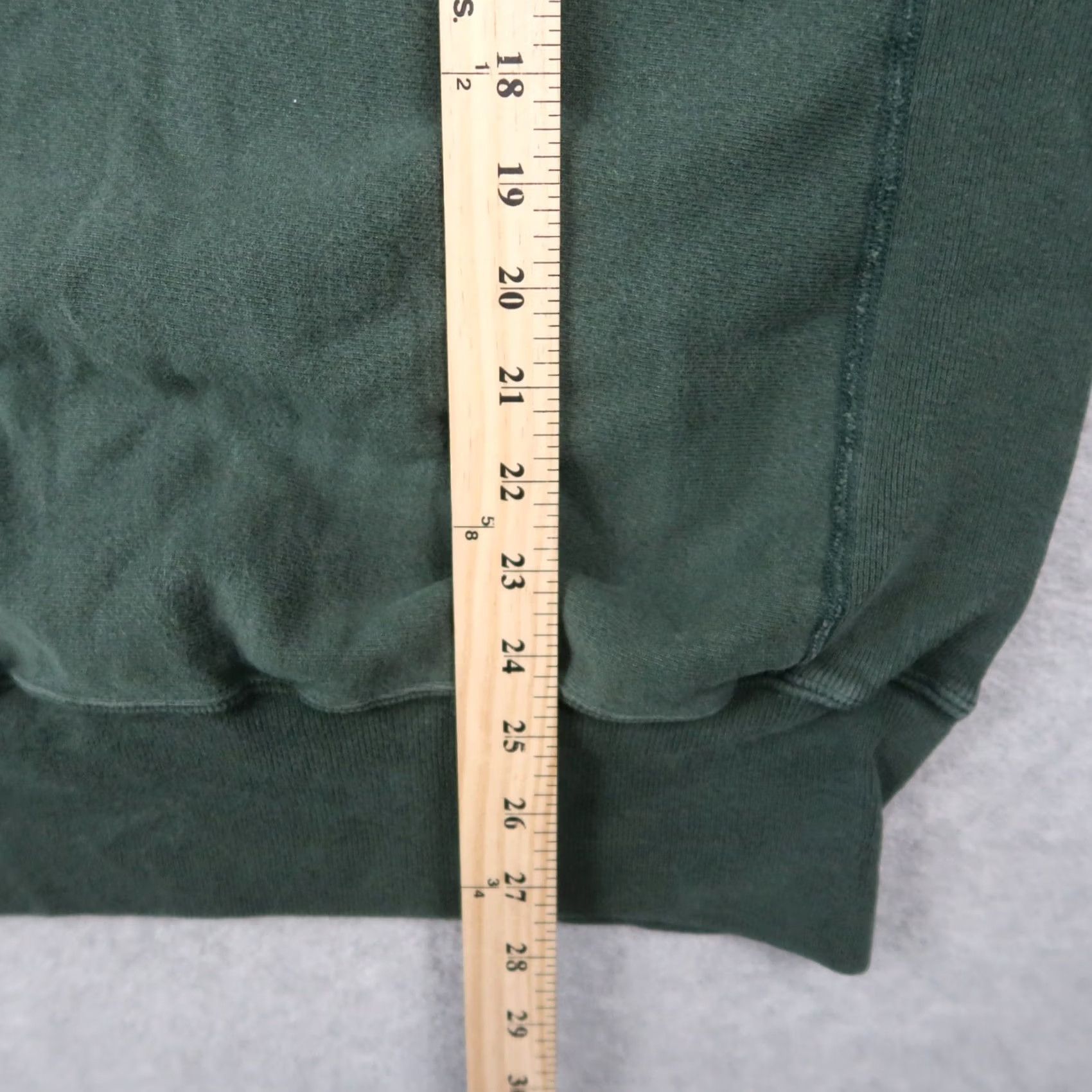 Champion VINTAGE Champion Reverse Weave Tufts University Crewneck Sweatshirt XL Green Graphic Print Men’s Pullover Sweatshirt Size US XL / EU 56 / 4 - 6 Thumbnail