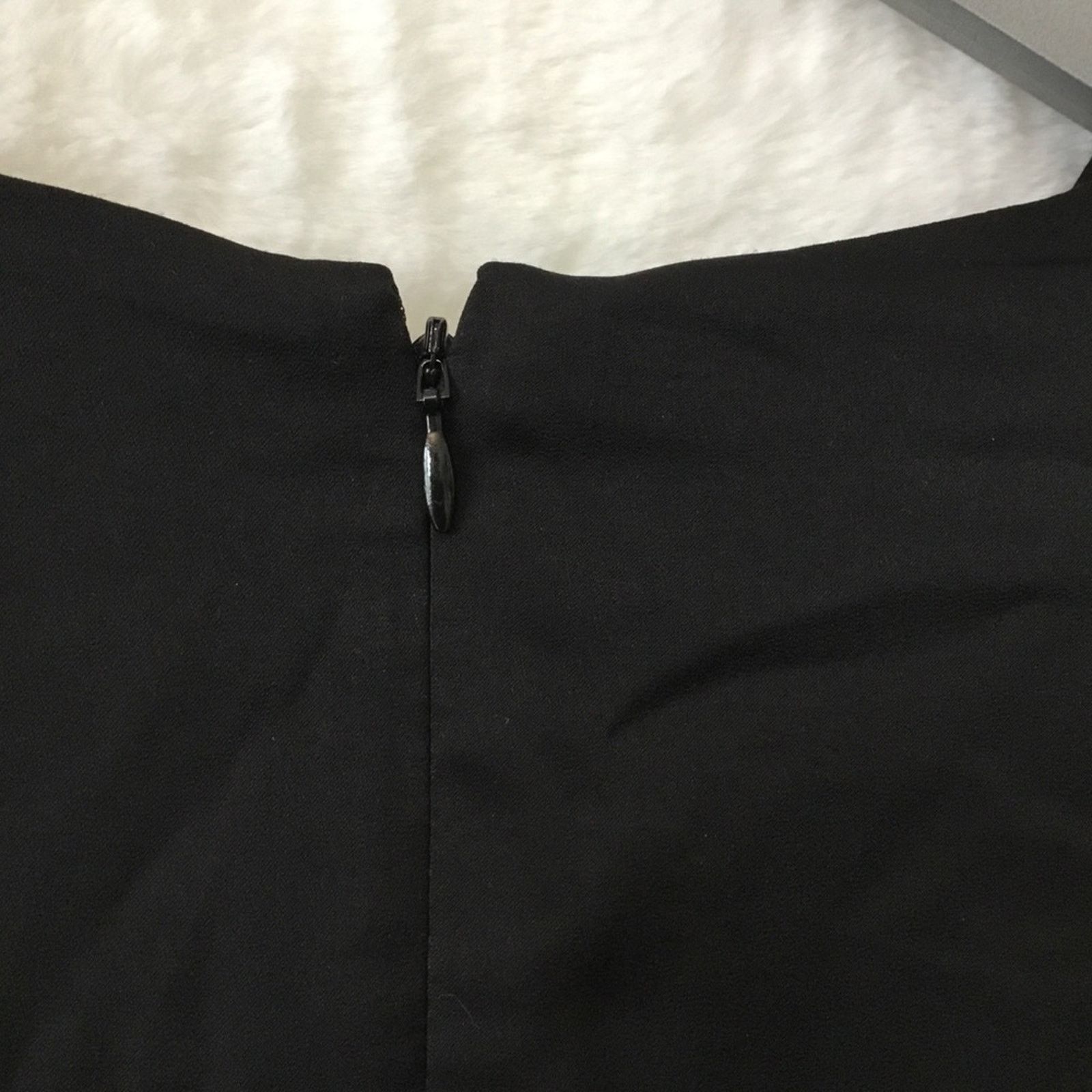 Banana Republic Banana Republic Black Twist-Front Midi Dress Size L / US 10 / IT 46 - 7 Thumbnail