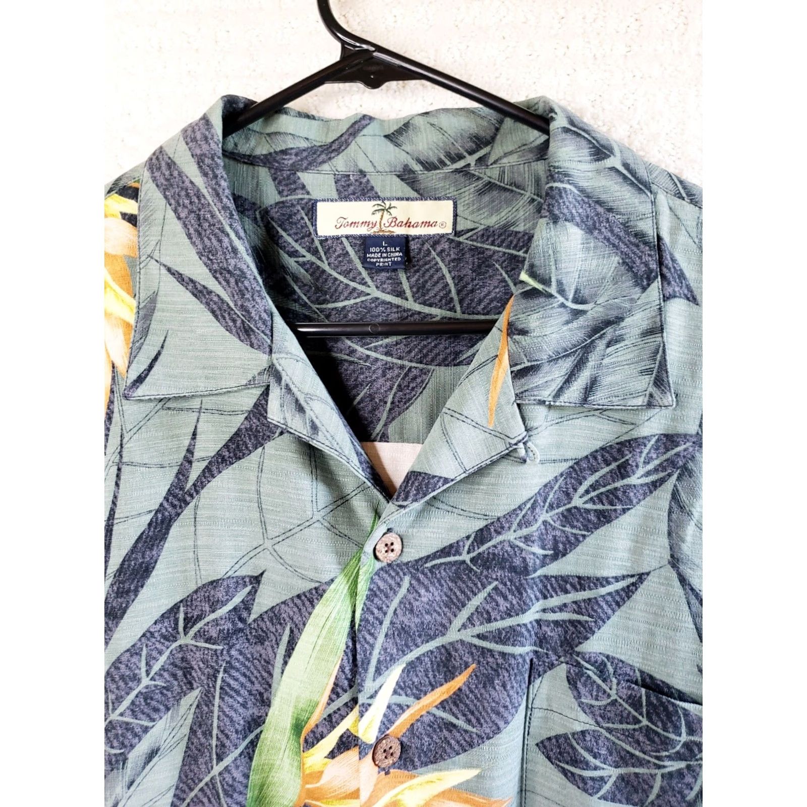 Tommy Bahama Tommy Bahama Silk Shirts Button-Up Short Sleeve Floral Bird of Paradise Orange Green Foilage L Mens Size US L / EU 52-54 / 3 - 3 Thumbnail