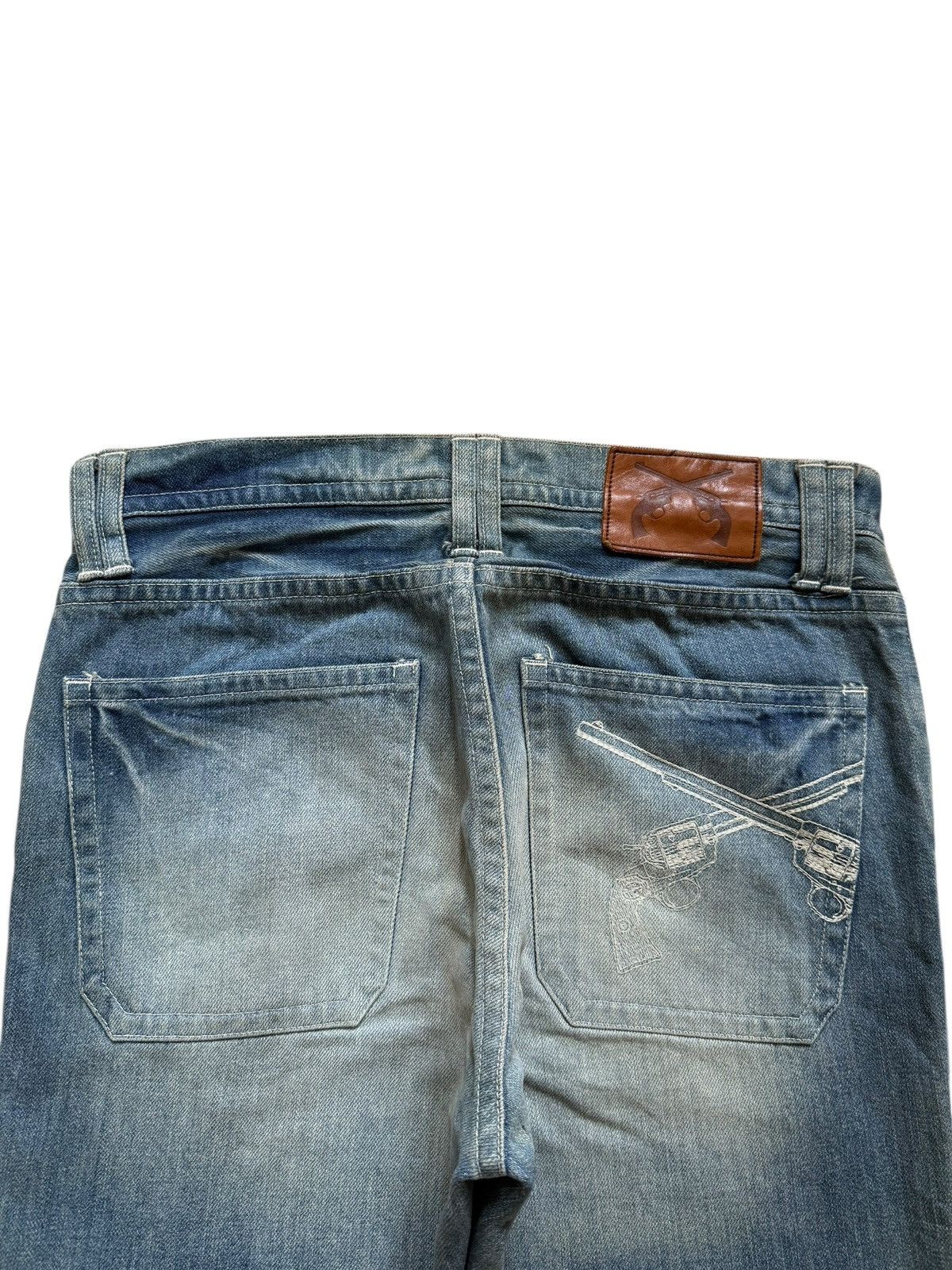 Roar Vintage Japanese Roar Embroidered Distress Flare Jeans Size 32" / US 10 / IT 46 - 4 Thumbnail