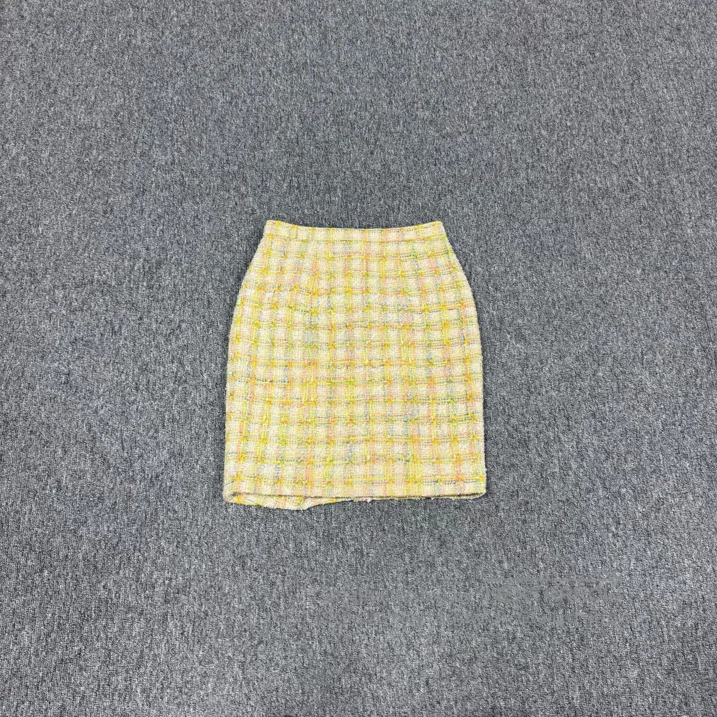 Chanel Chanel SIZE 42 1996 Rainbow Pattern, Silver Half-Skirt| Size 31" - 2 Thumbnail