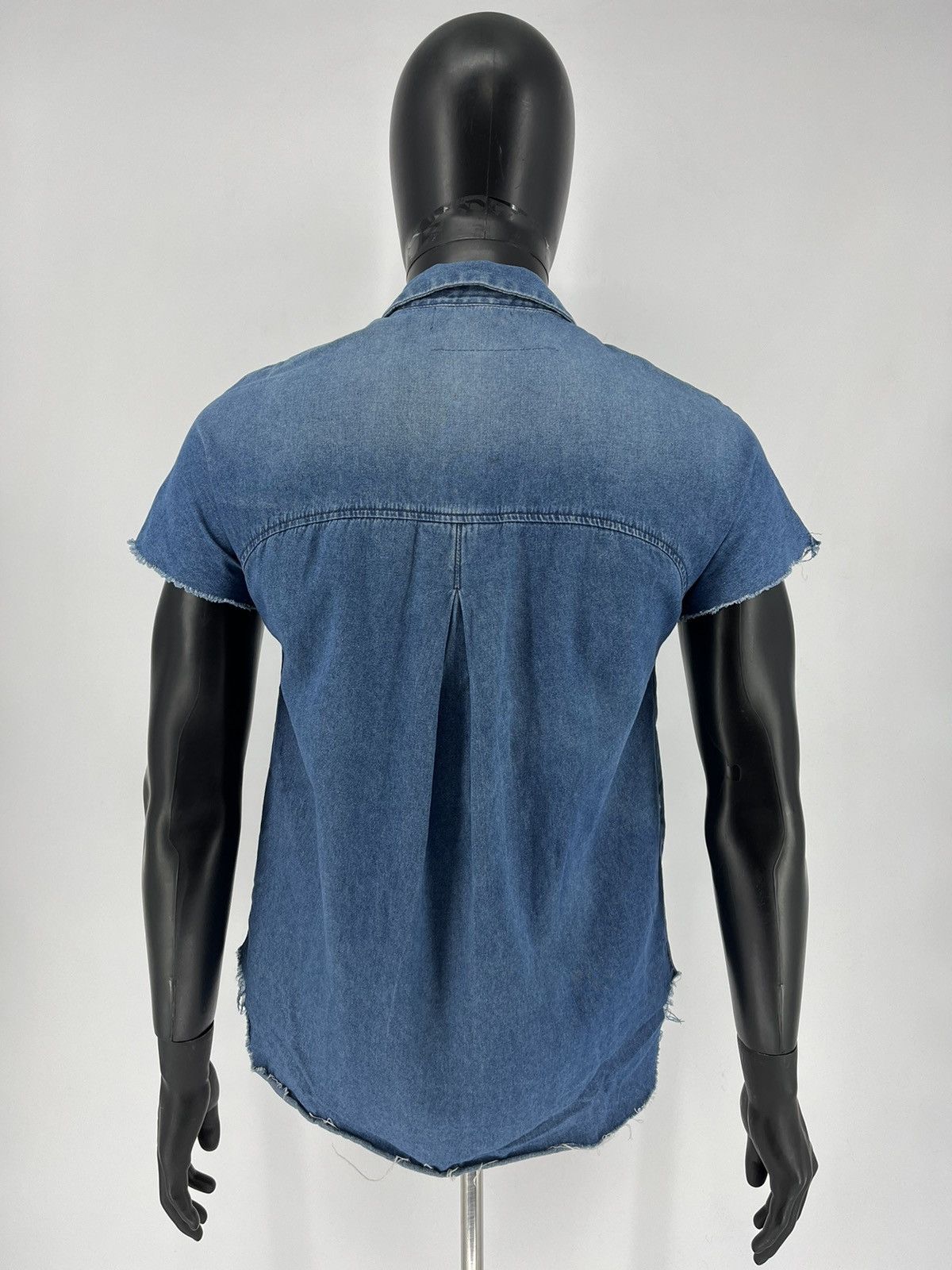 Zara ZARA TRAFALUC NEW ART shirt with frayed edges Size US XS / EU 42 / 0 - 7 Thumbnail