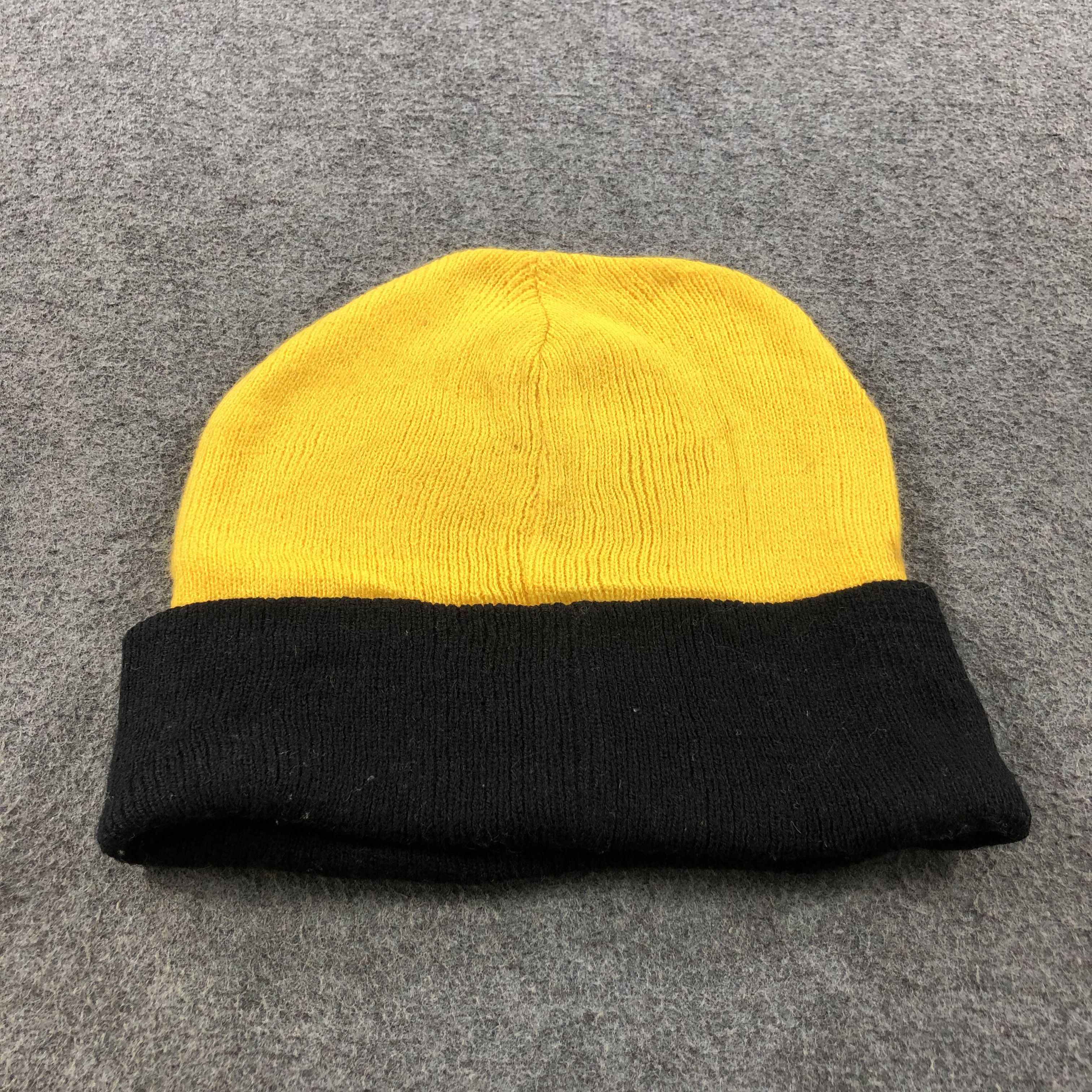 Disney Mickey Mouse Beanie Snowcap Snow Hat B60 Size ONE SIZE - 2 Thumbnail