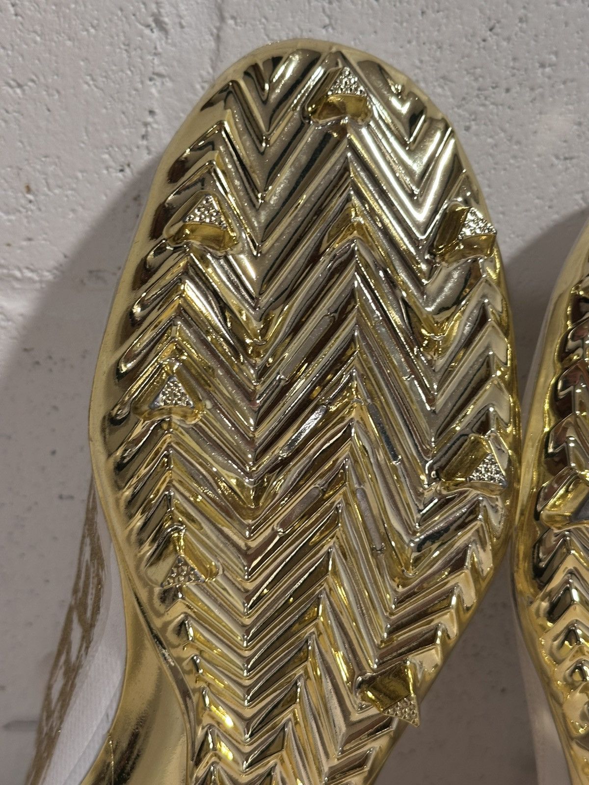 Adidas Adidas Adizero White Metallic Gold Primeknit Football Cleats Size US 11.5 / EU 44-45 - 14 Thumbnail