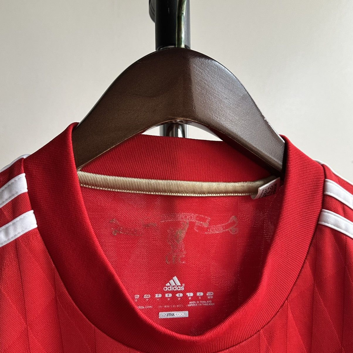Adidas Vintage Adidas FC Liverpool 2010/12 Soccer Jersey Blokecore Size US M / EU 48-50 / 2 - 6 Thumbnail