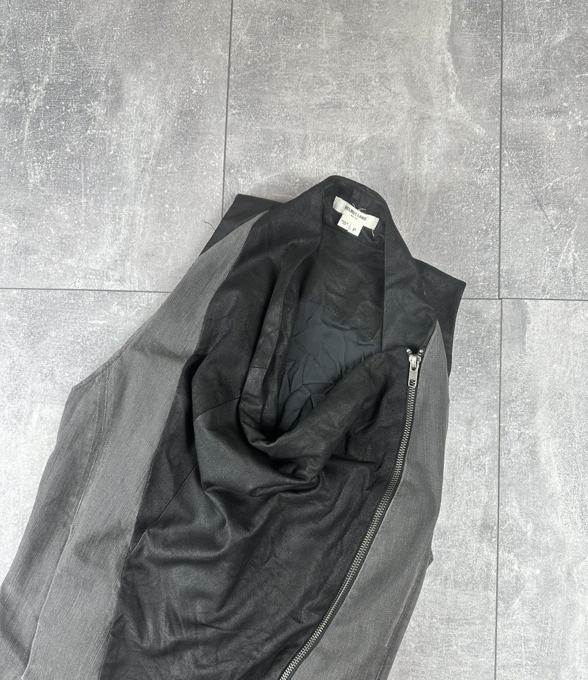 Helmut Lang Helmut Lang Swing Neck Zipper Vest Jacket Asymmetric Size XS / US 0-2 / IT 36-38 - 6 Thumbnail