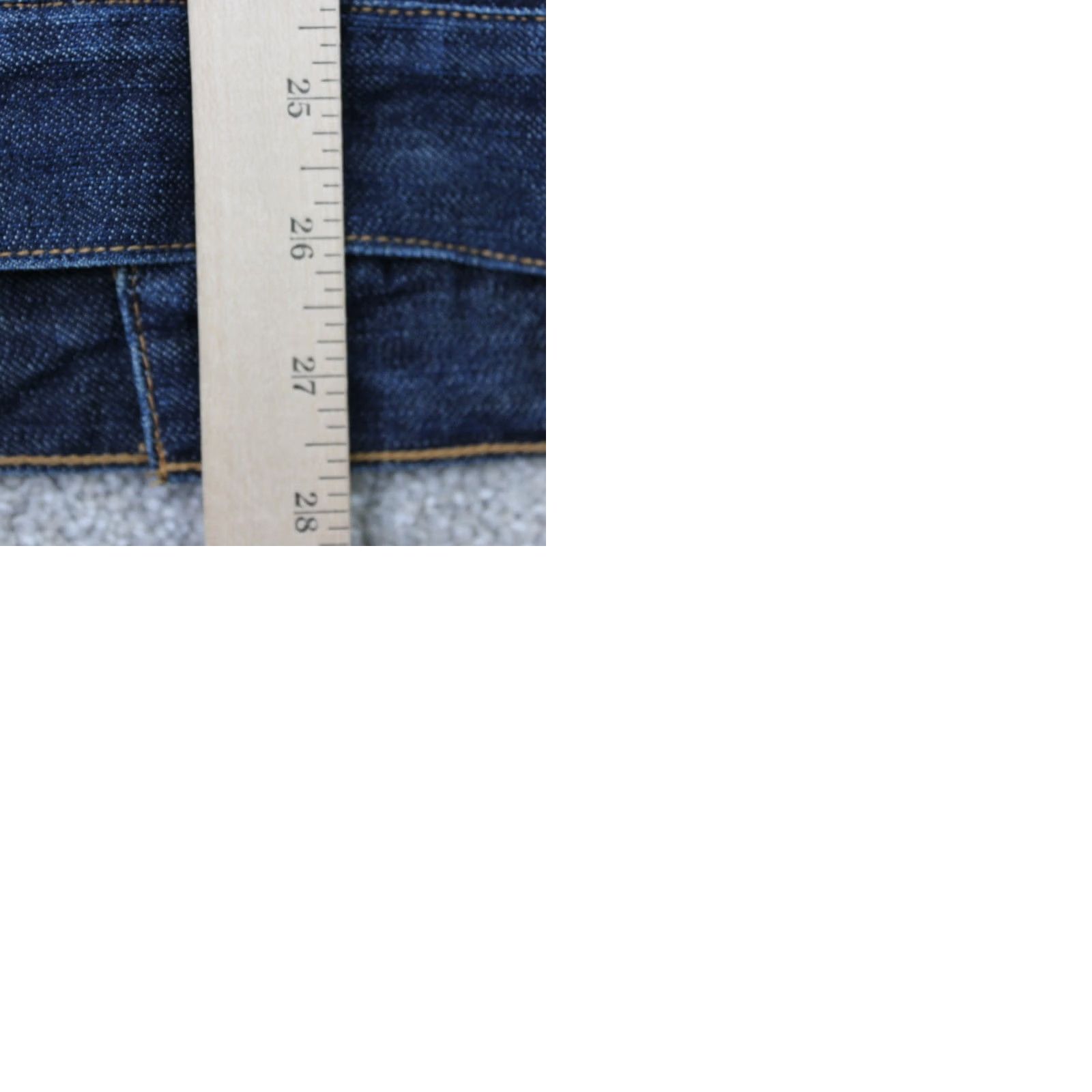 Levi's Levi's Trucker Jacket Mens XL Denim Blue 90s Rockabilly Workwear Whiskering Button Front Pockets Short Length Chest 46 in Regular Fit 70589 Size US XL / EU 56 / 4 - 10 Thumbnail