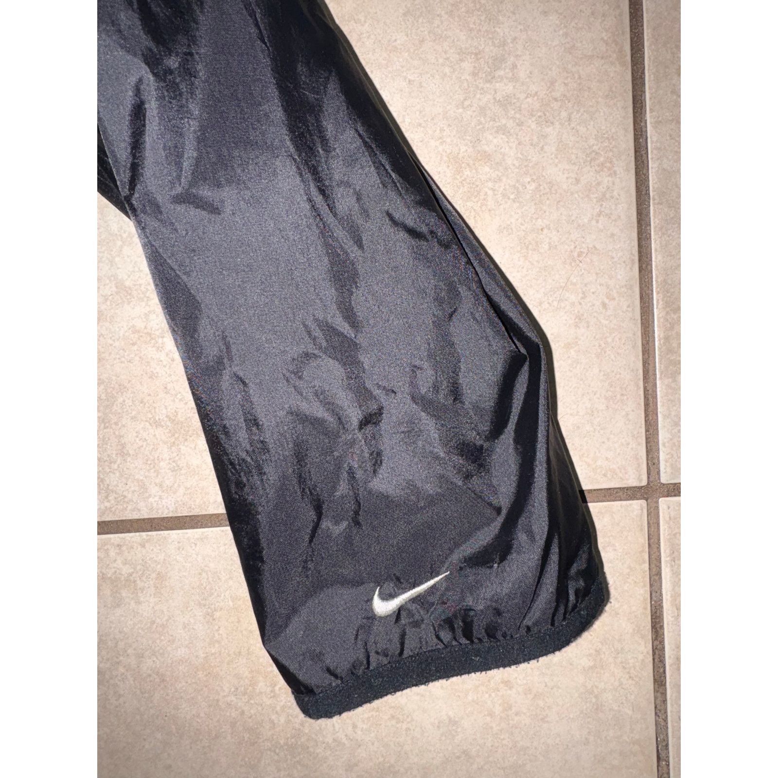 Nike Vintage 90s Nike Jacket women’s large black hoodie Size L / US 10 / IT 46 - 3 Thumbnail