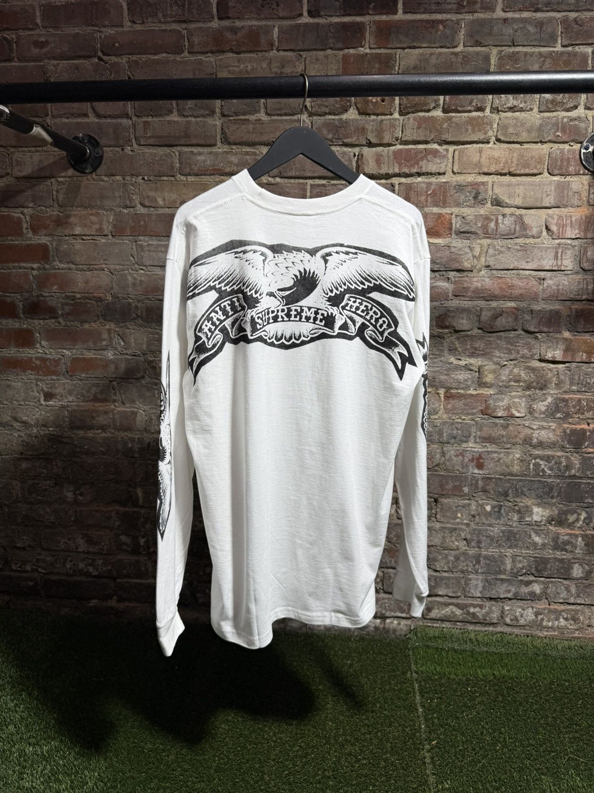 Supreme Supreme Antihero Eagle L/S White Sz. L Size US L / EU 52-54 / 3 - 2 Thumbnail