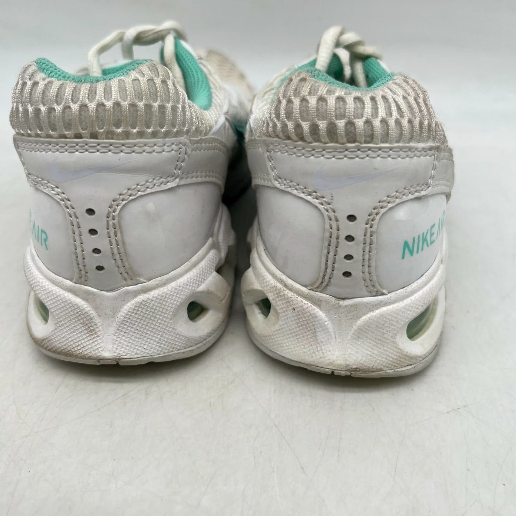 Nike Nike Air Max Torch 4 Womens Lace Up Low Top White Running Shoes Sz 8 343851-100 Size XS / US 0-2 / IT 36-38 - 6 Thumbnail
