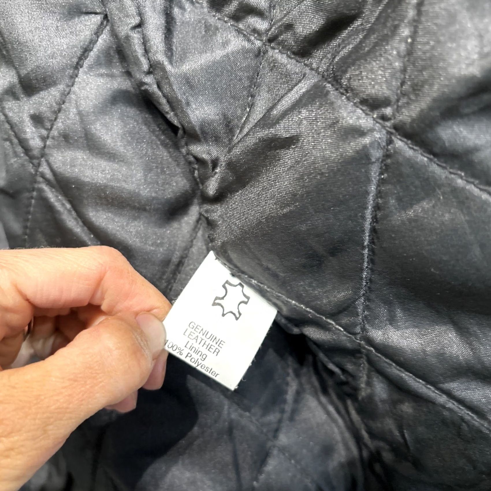 Vintage VINTAGE Hwy One Leather Motorcycle Jacket Coat Mens Size Medium Full Zip Black Leather Jacket Coat Casual, Workwear, Travel Mens Vintage 90s Size US M / EU 48-50 / 2 - 7 Thumbnail
