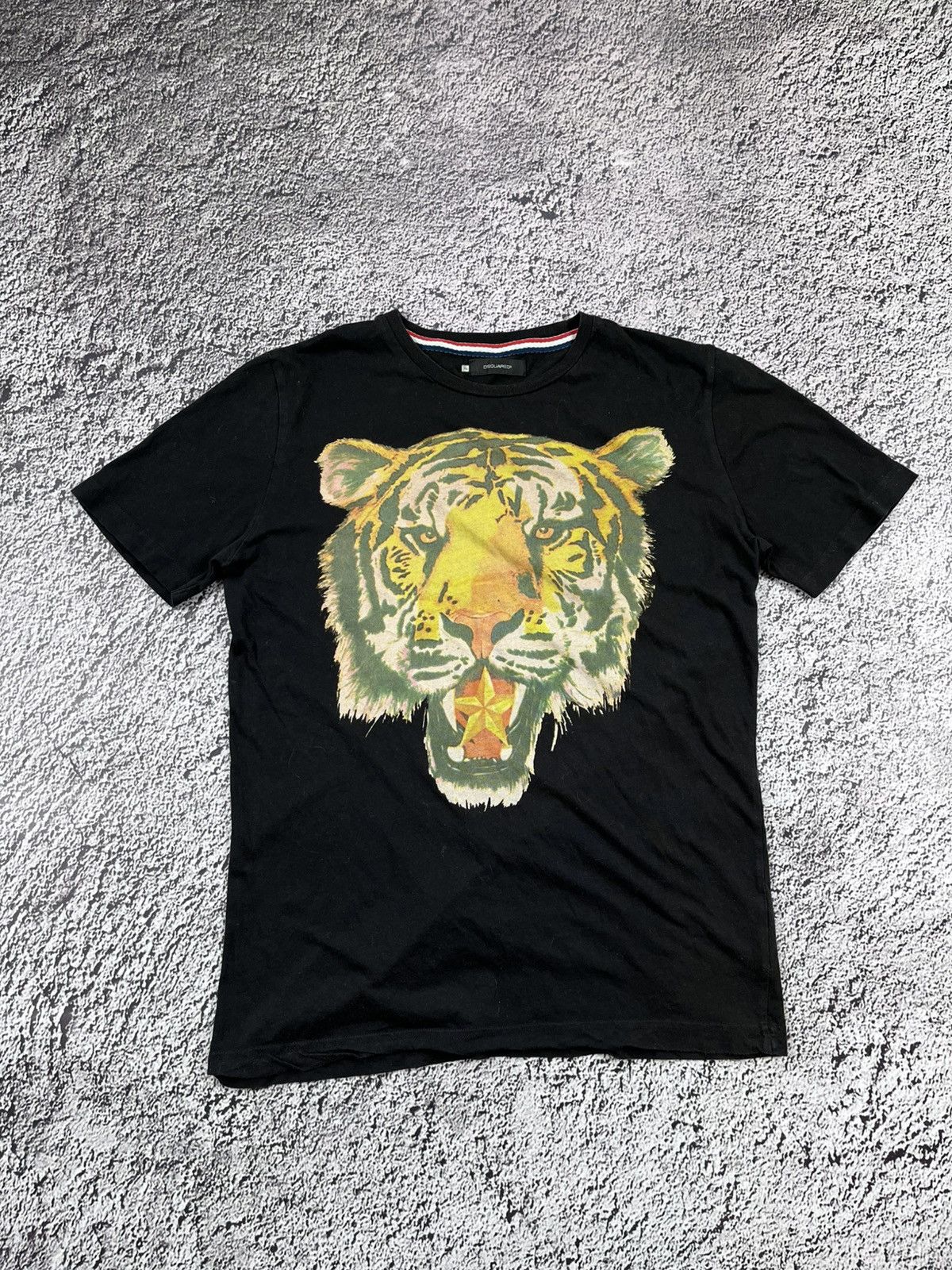 Dsquared2 Dsquared tiger vintage t shirt rare streetwear Size US XL / EU 56 / 4 - 1 Thumbnail