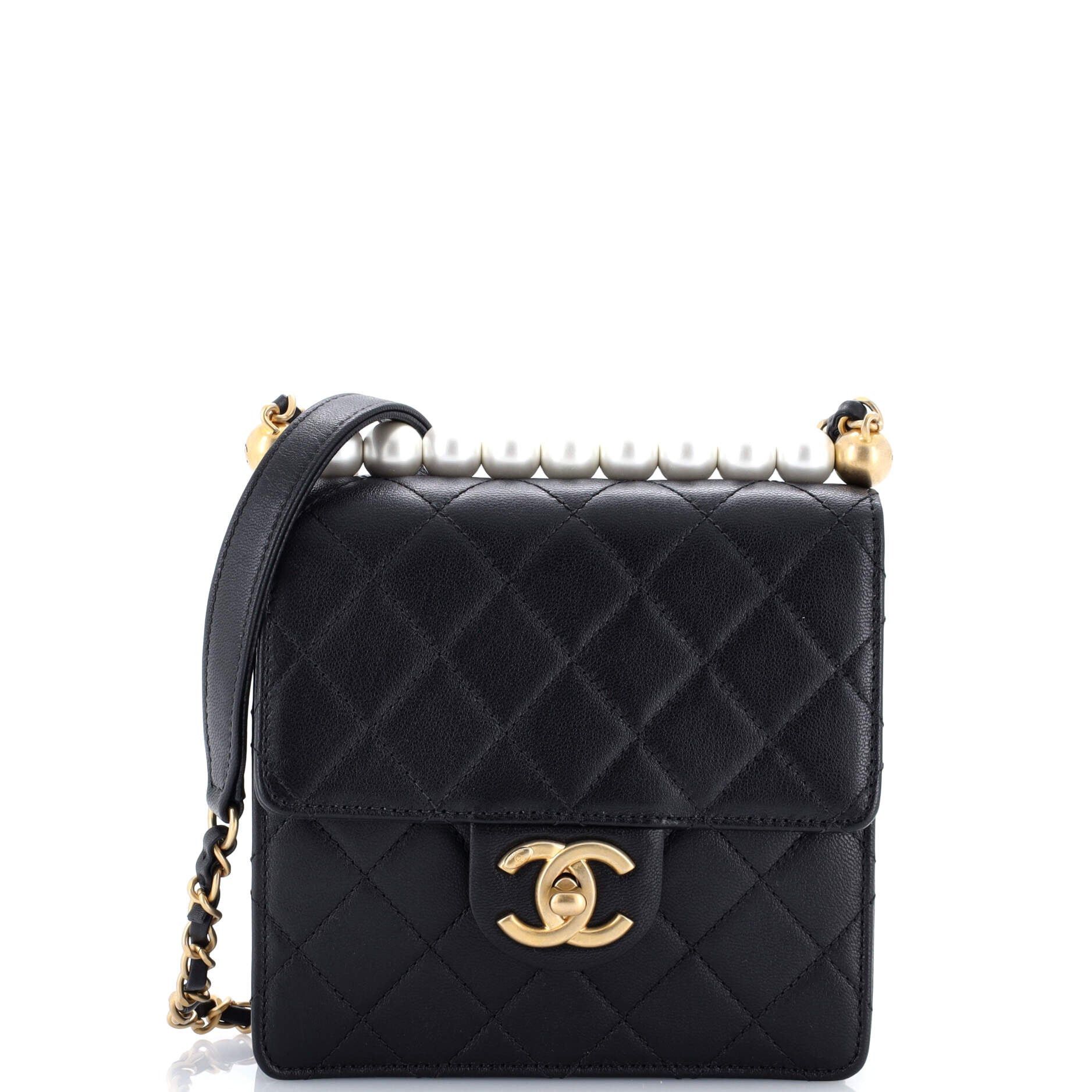 Chanel Chic Pearls Flap Bag Size ONE SIZE - 1 Thumbnail