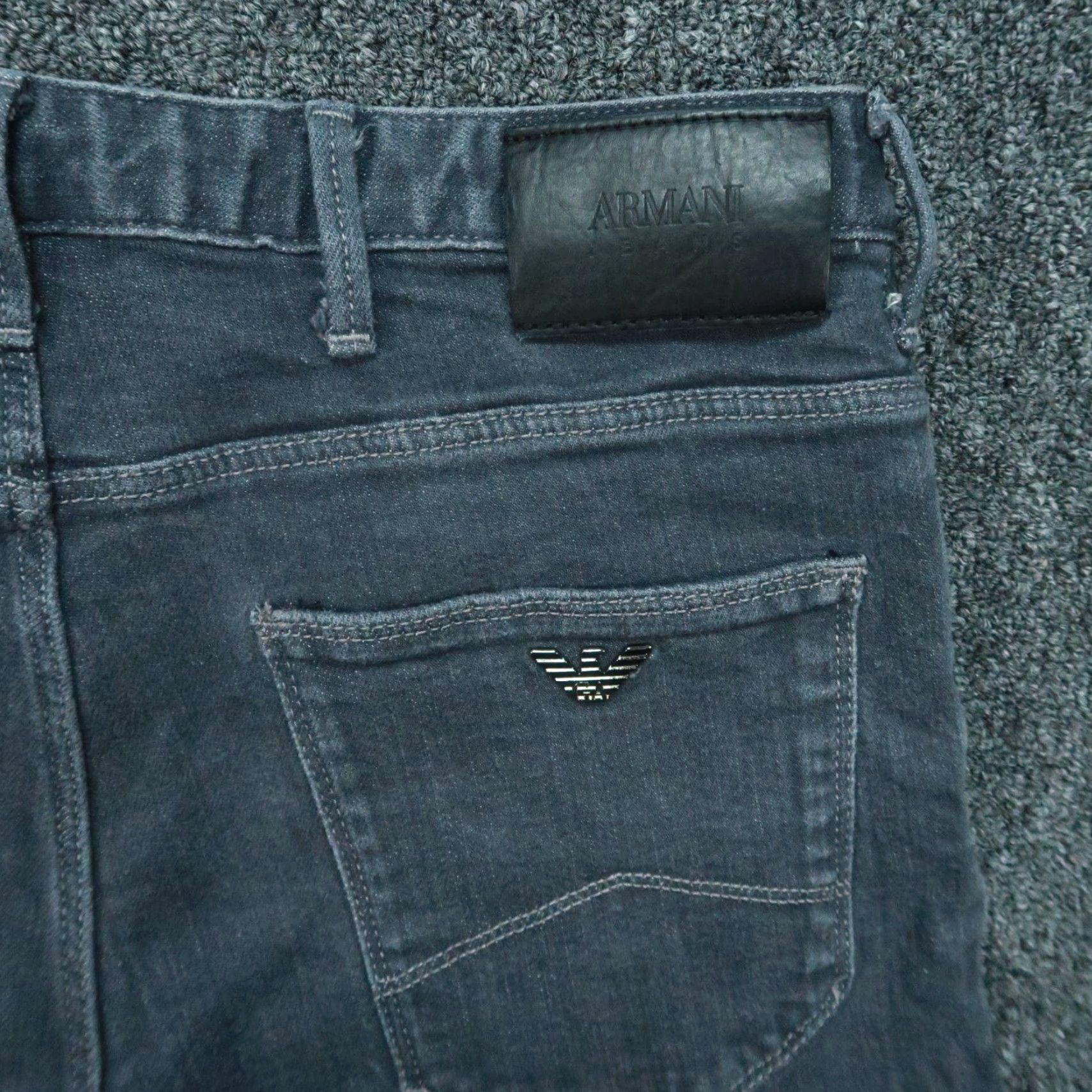 Vintage Armani Jeans Mens Jeans 31x31 5-Pocket Straight Denim Gray Blue Cotton Denim Vintage No Size US 31 - 6 Thumbnail