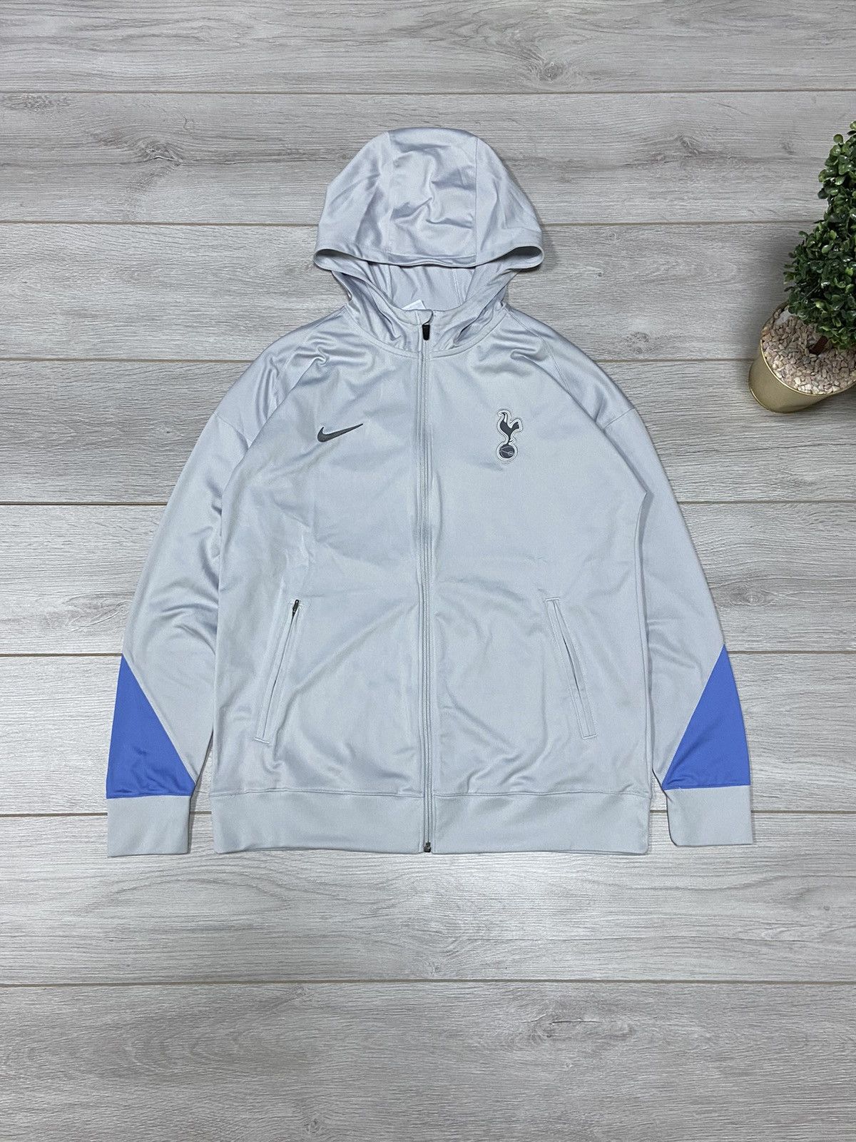 Nike Nike vintage soccer Tottenham zip hoodie track Size US L / EU 52-54 / 3 - 1 Thumbnail