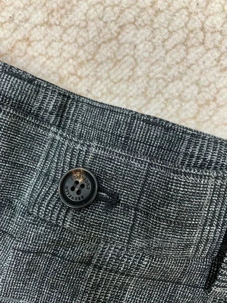 Brunello Cucinelli Brunello Cucinelli Gray Plaid Wool Cargo Pants. Size US 34 / EU 50 - 6 Thumbnail