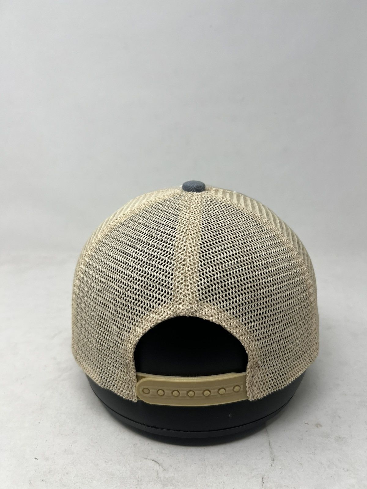 United Colors Of Benetton United Color of Benetton Dotted Distressed Hat Size ONE SIZE - 4 Thumbnail