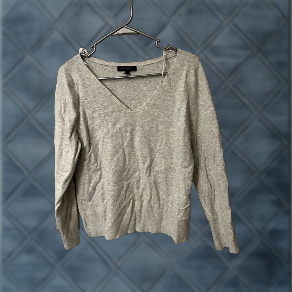 Banana Republic Banana Republic V-Neck Sweater Cotton Blend Gray Large Size L / US 10 / IT 46 - 1 Thumbnail