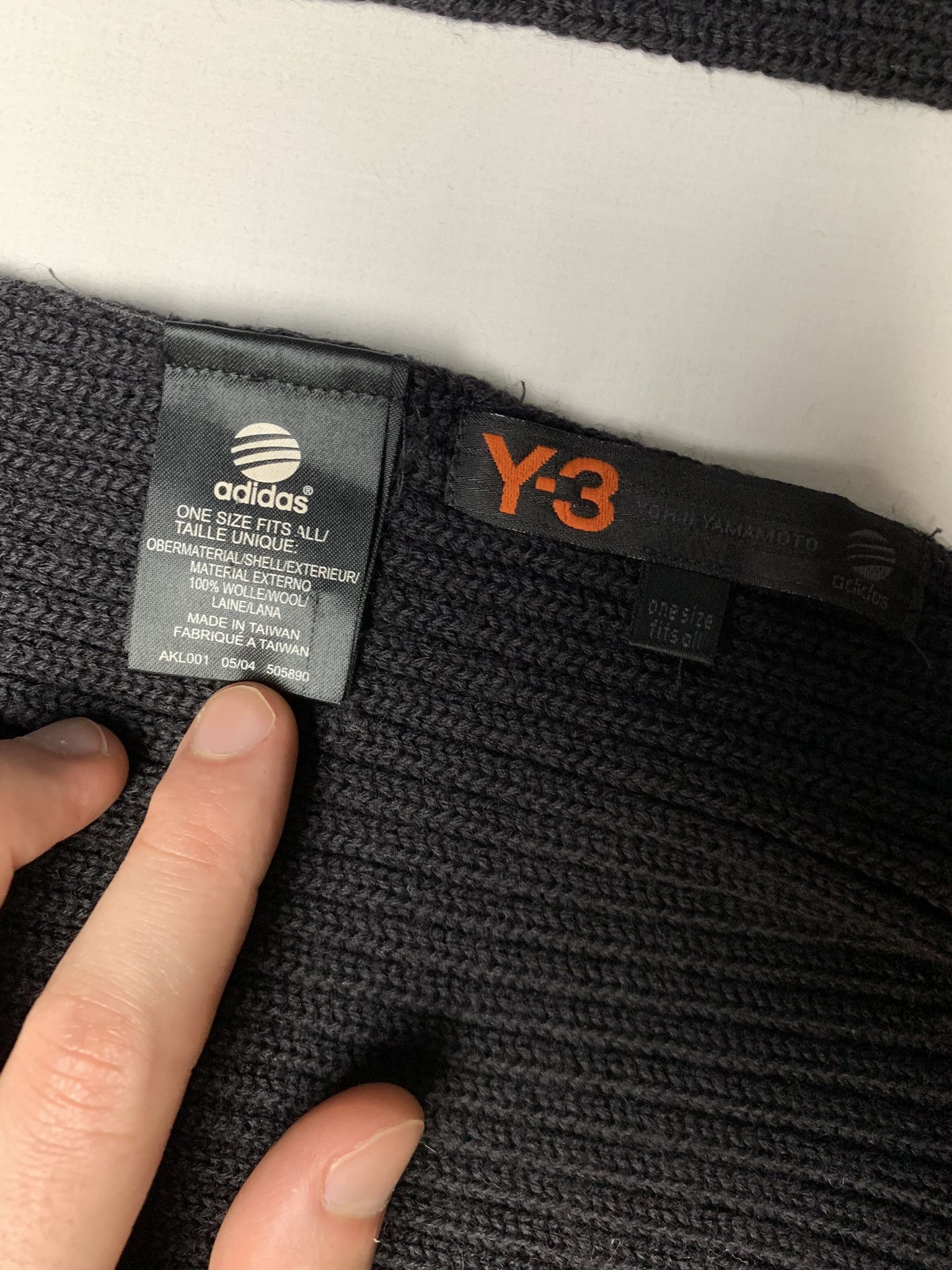 Y-3 × Yohji Yamamoto HUGE Y-3 A/W 2004 wool scarf Size ONE SIZE - 3 Thumbnail
