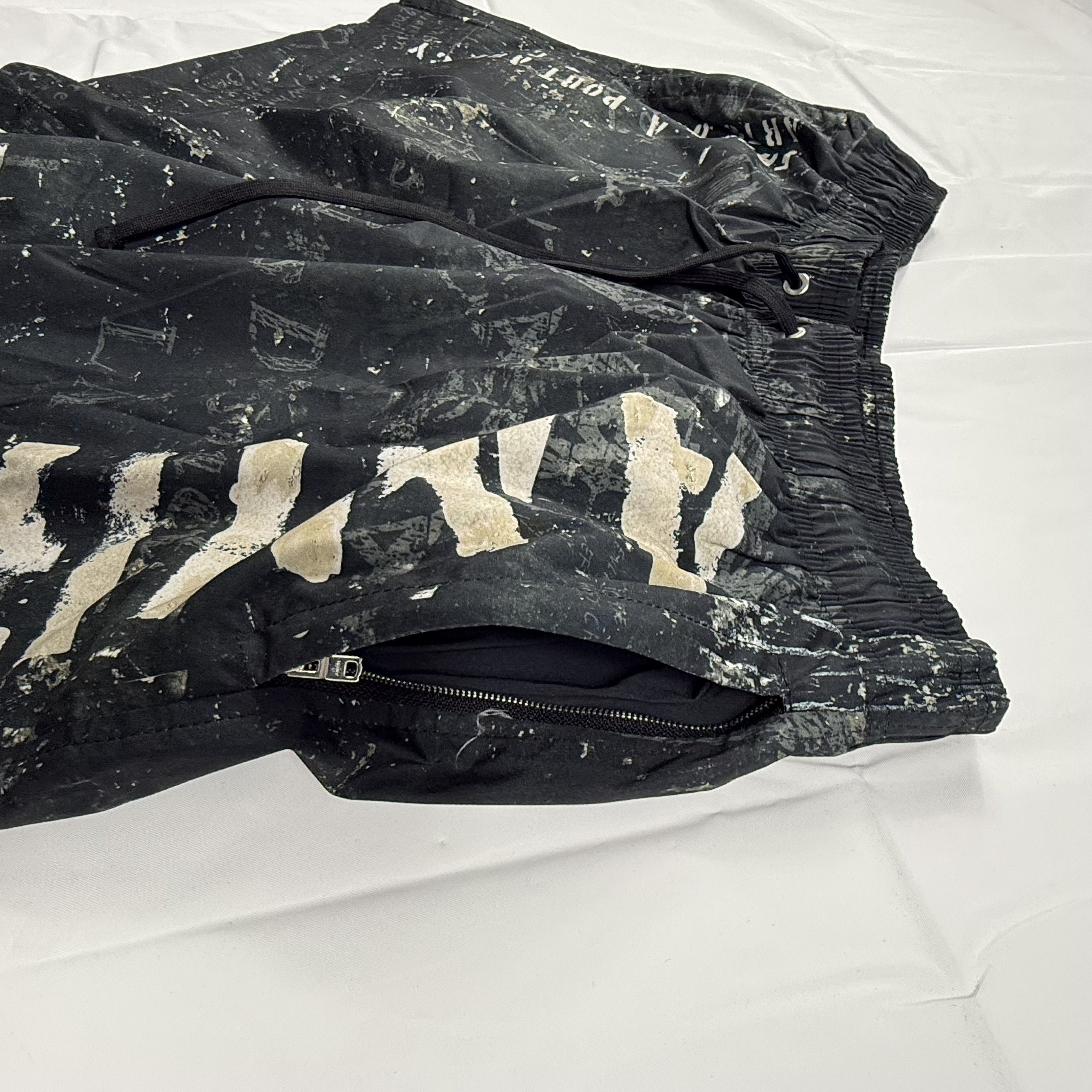 Amiri Amiri Stencil Military Swim Trunks Black Mens 36 Size US 36 / EU 52 - 11 Thumbnail