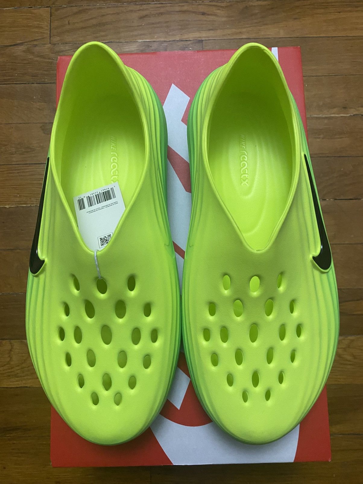 Nike Size 9 - Nike Reactx Rejuven8 Green Strike Black Volt Men’s Size US 9 / EU 42 - 4 Thumbnail