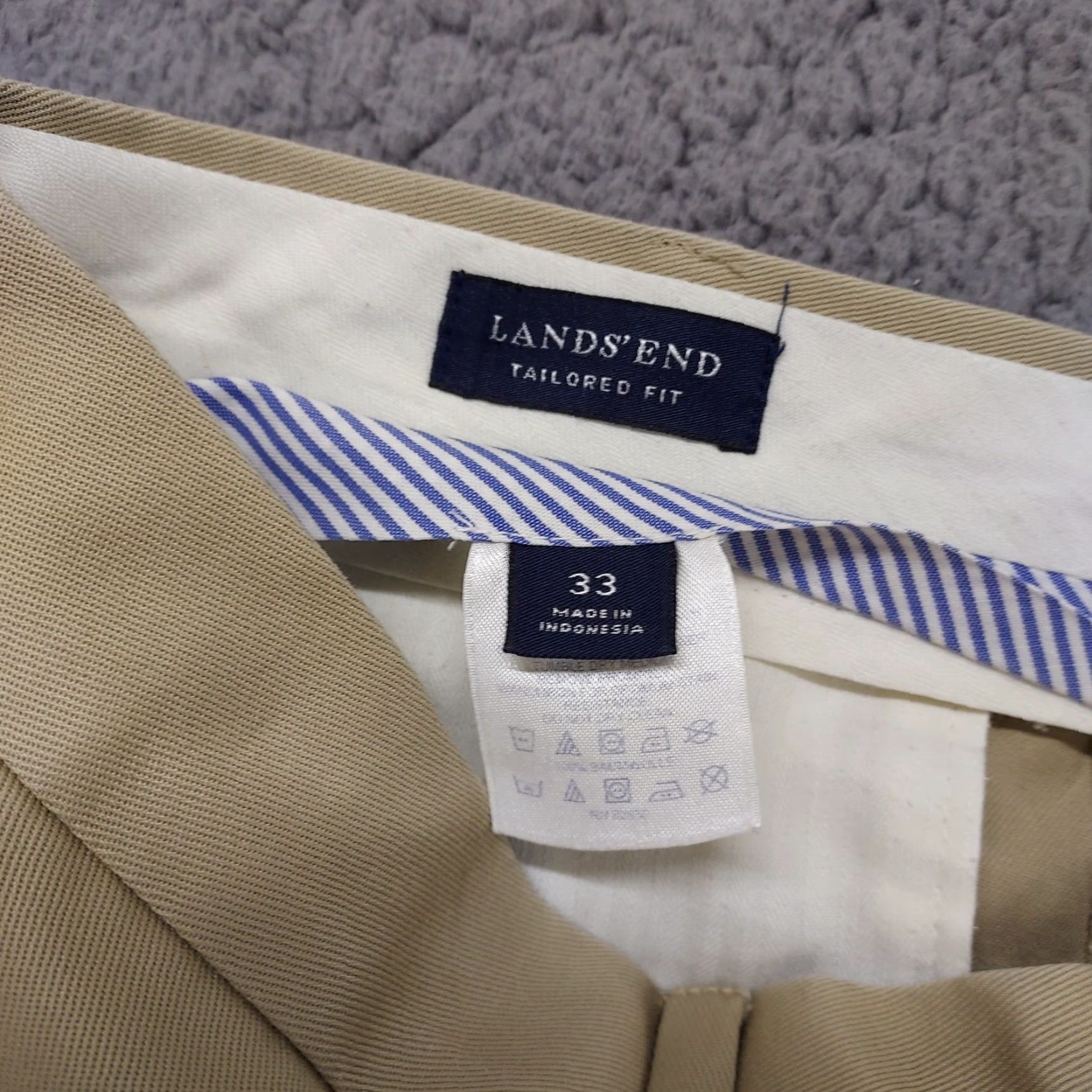Lands' End Lands' End Pants Men’s 33 Khaki Tailored Fit Regular 33x33.5 Flat Front Straight Leg Zip Hook & Eye Pockets Machine Washable Beig e (Flaw) Size US 33 - 2 Thumbnail