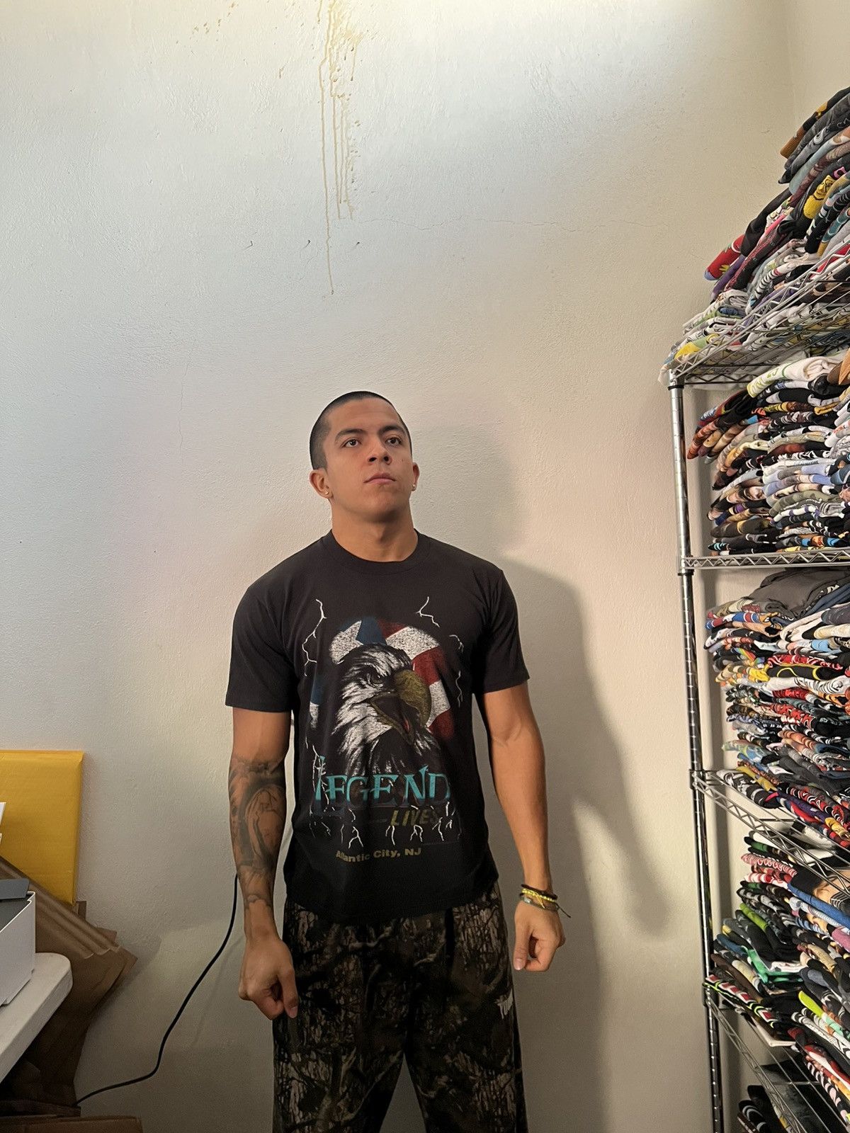 Vintage 90s American Thunder Legend Lives Lightning Eagle Tee Size US L / EU 52-54 / 3 - 2 Thumbnail