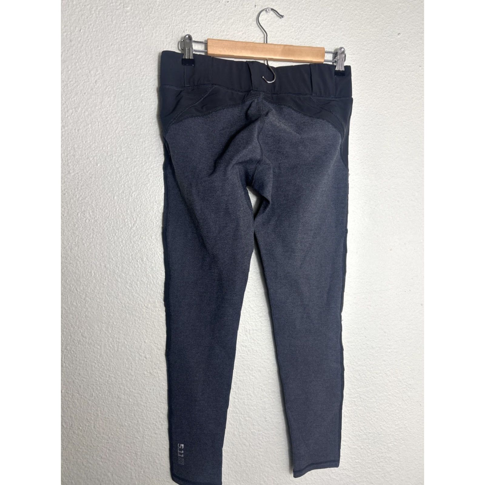 Vintage 511 Tactical Leggings Womens Small Gray Performance Belted Compression Activewear Belt Loops 28x26 Size 28" / US 6 / IT 42 - 6 Thumbnail