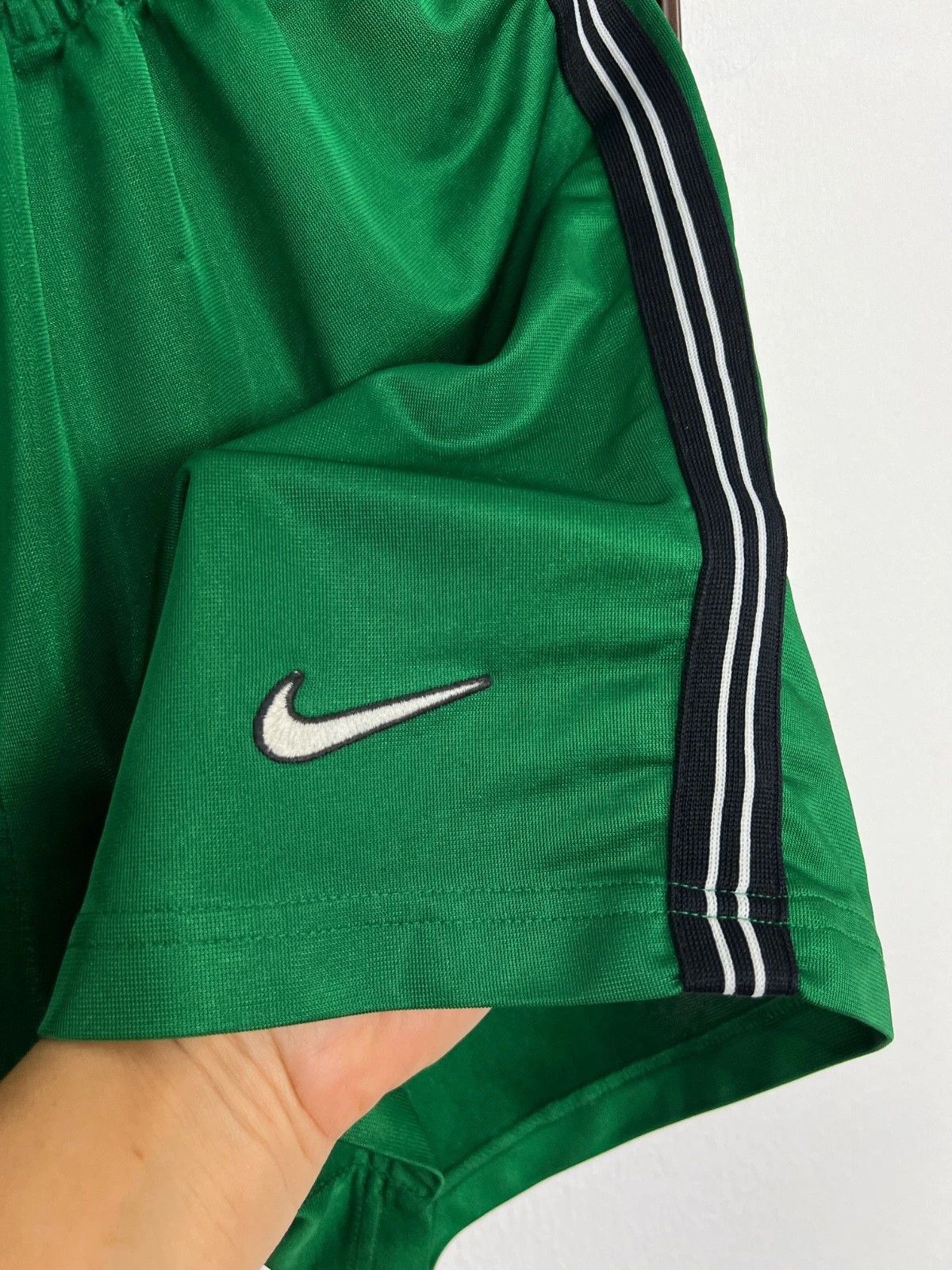 Nike Vintage 90's Nike Nigeria Football Shorts Green Soccer M Size US 32 / EU 48 - 3 Thumbnail