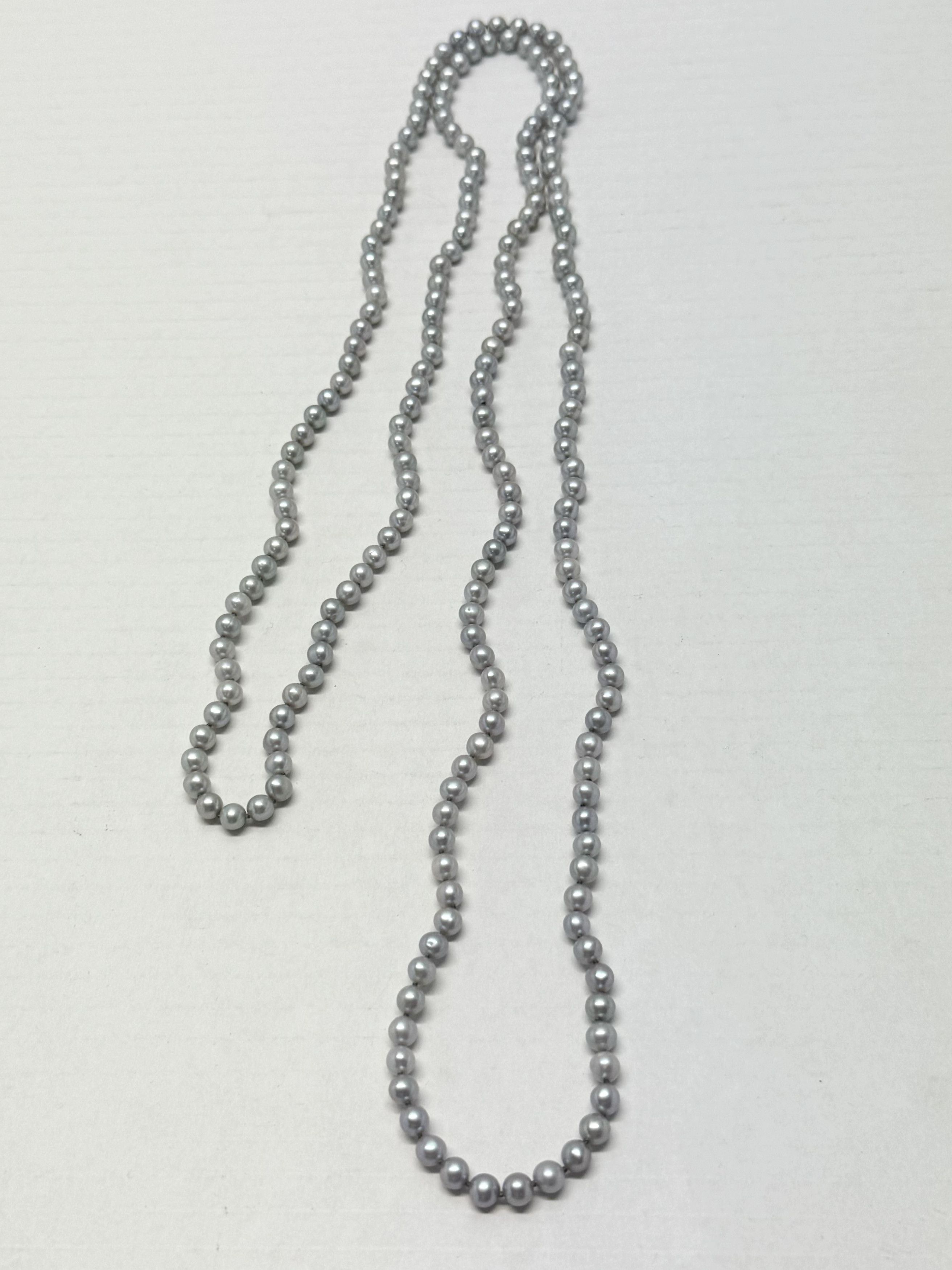 Vintage Vintage faux purple pearl beaded long necklace Size ONE SIZE - 1 Thumbnail