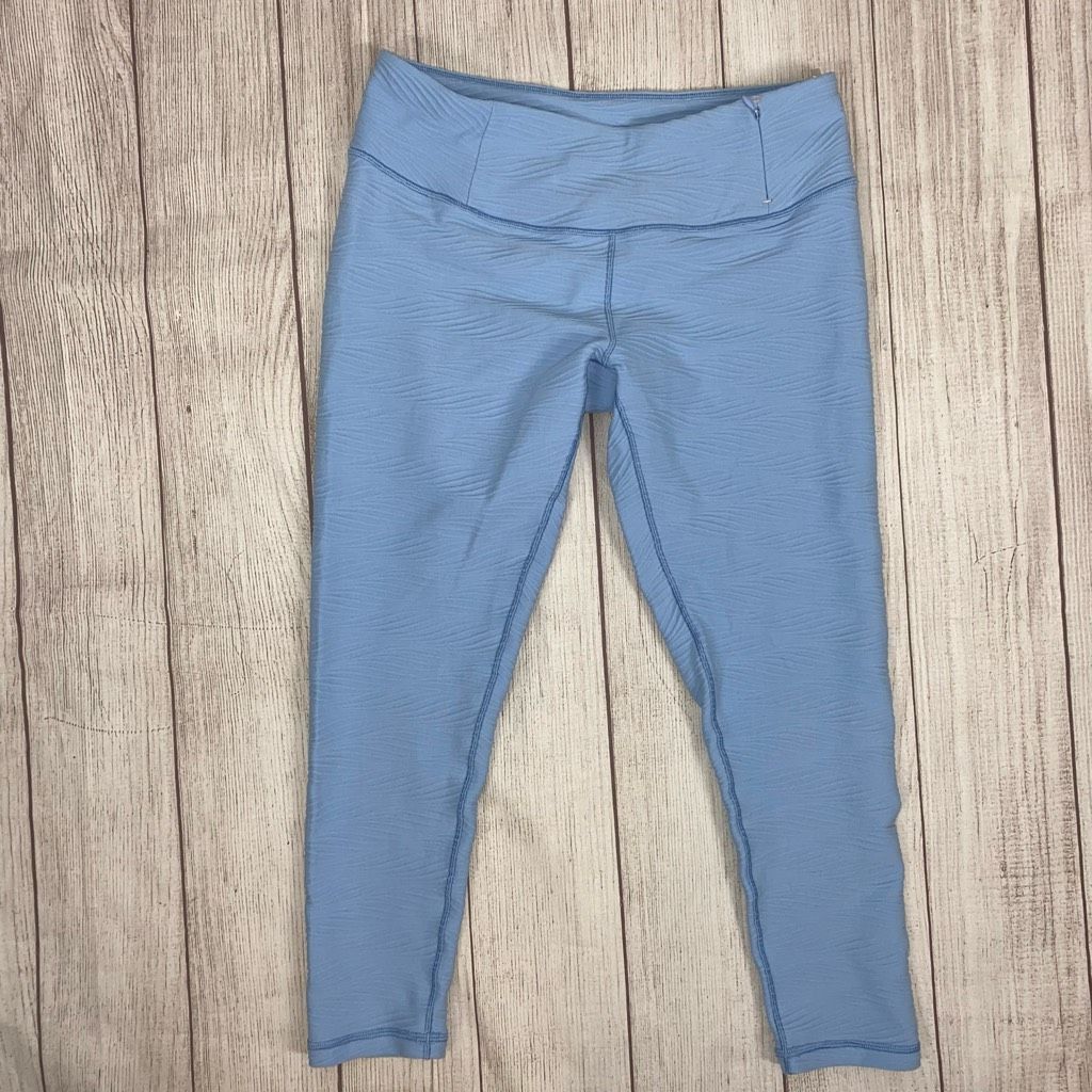 Other Calia by Carrie underwood Capri leggings light blue sz Med w Size 30" / US 8 / IT 44 - 1 Thumbnail