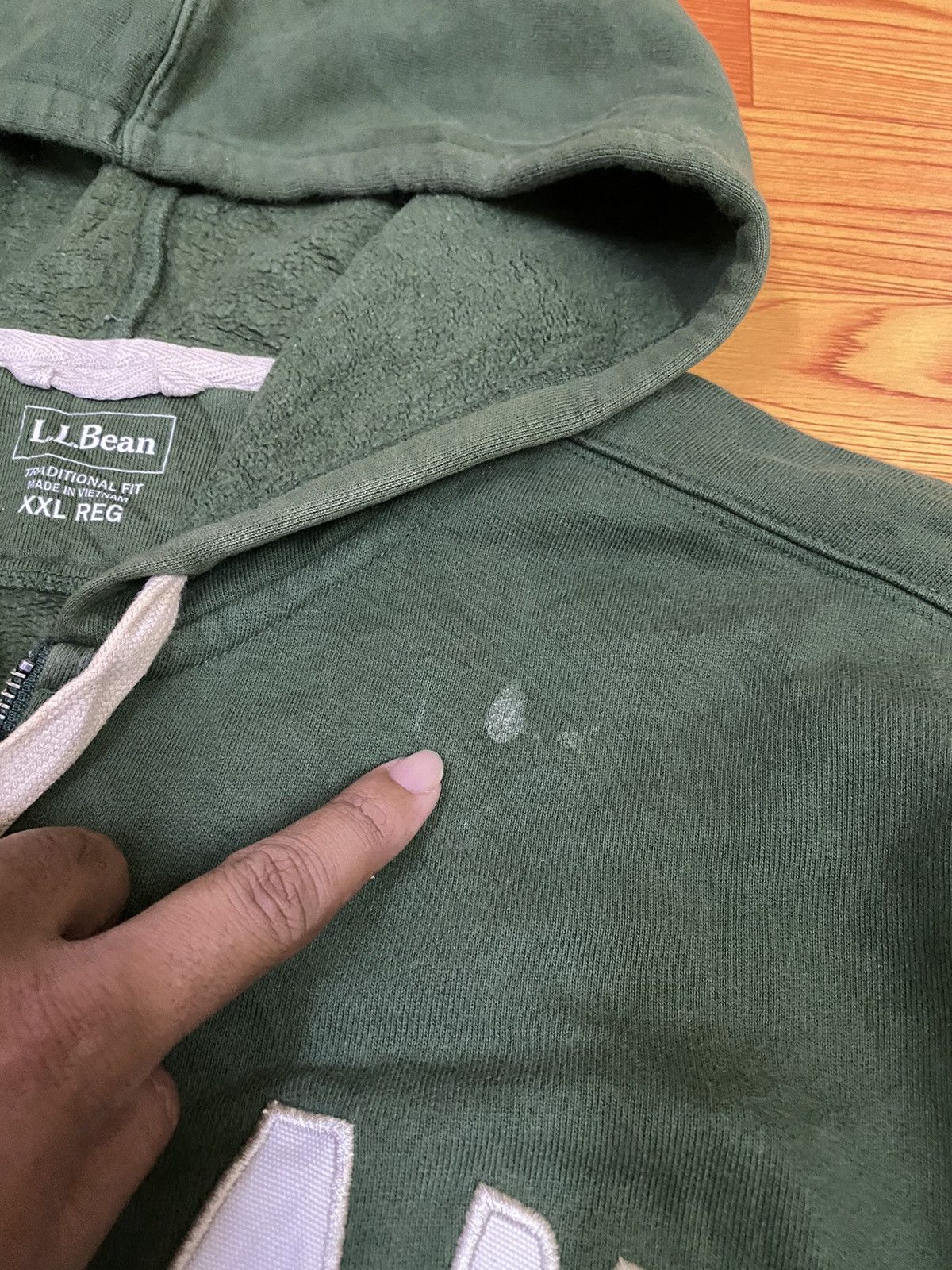 L.L. Bean LL Bean Spell Out Embroidery Hoodie Size US XL / EU 56 / 4 - 5 Thumbnail