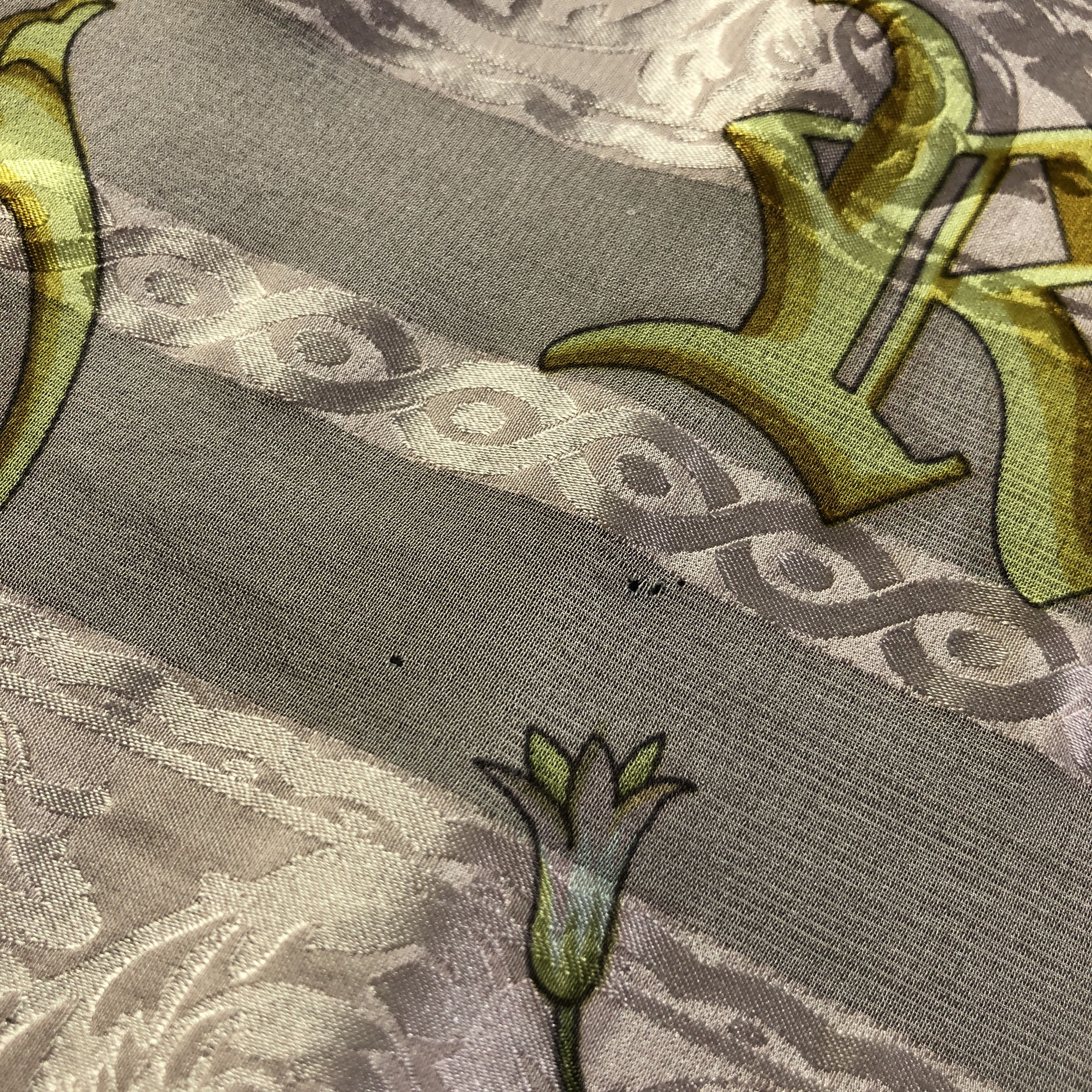 Vintage Rochas Floral Hand Rolled Silk Scarf M1139 Size ONE SIZE - 14 Thumbnail
