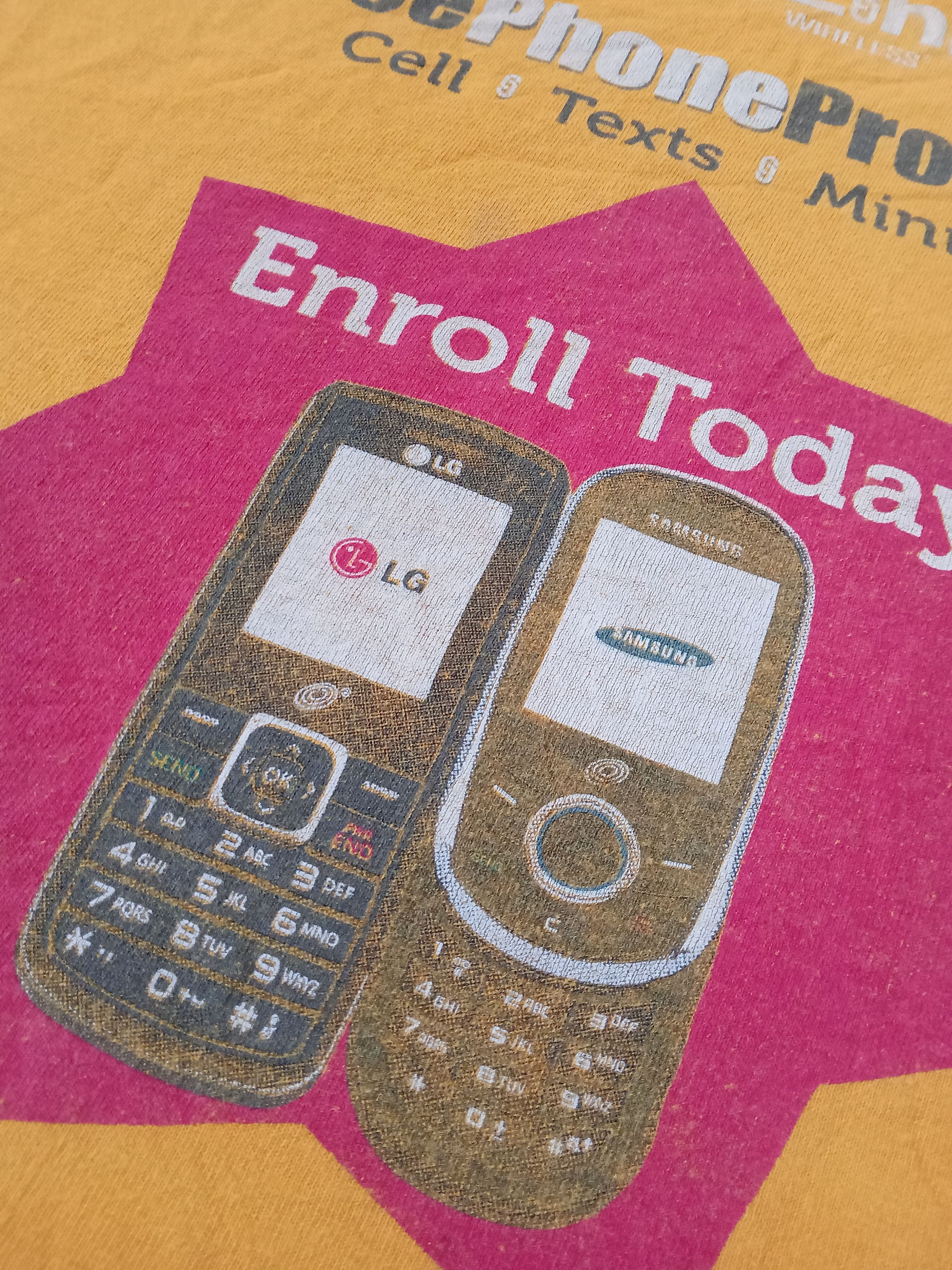 Hanes Vintage SafeLink Wireless Free Phone Program Promo Tee Size US M / EU 48-50 / 2 - 5 Thumbnail