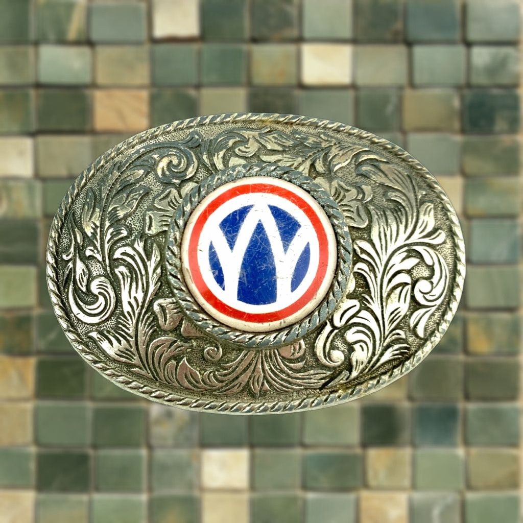Vintage WW2 US 89th Infantry Division Logo Metal Belt Buckle Ornate Oval Buckle Mens Western Buckle N/A Size ONE SIZE - 1 Thumbnail