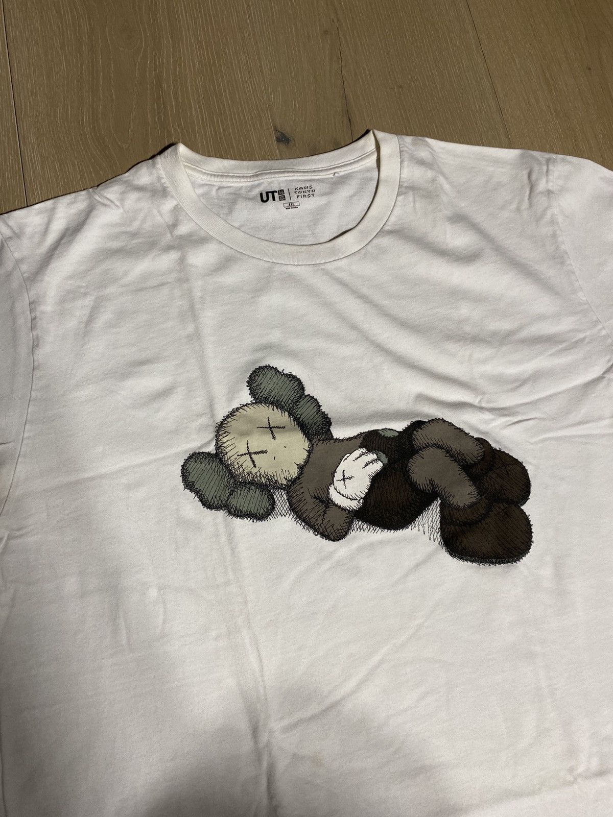 Kaws × Uniqlo Kaws Tokyo First Uniqlo Shirt Size US XXL / EU 58 / 5 - 3 Thumbnail
