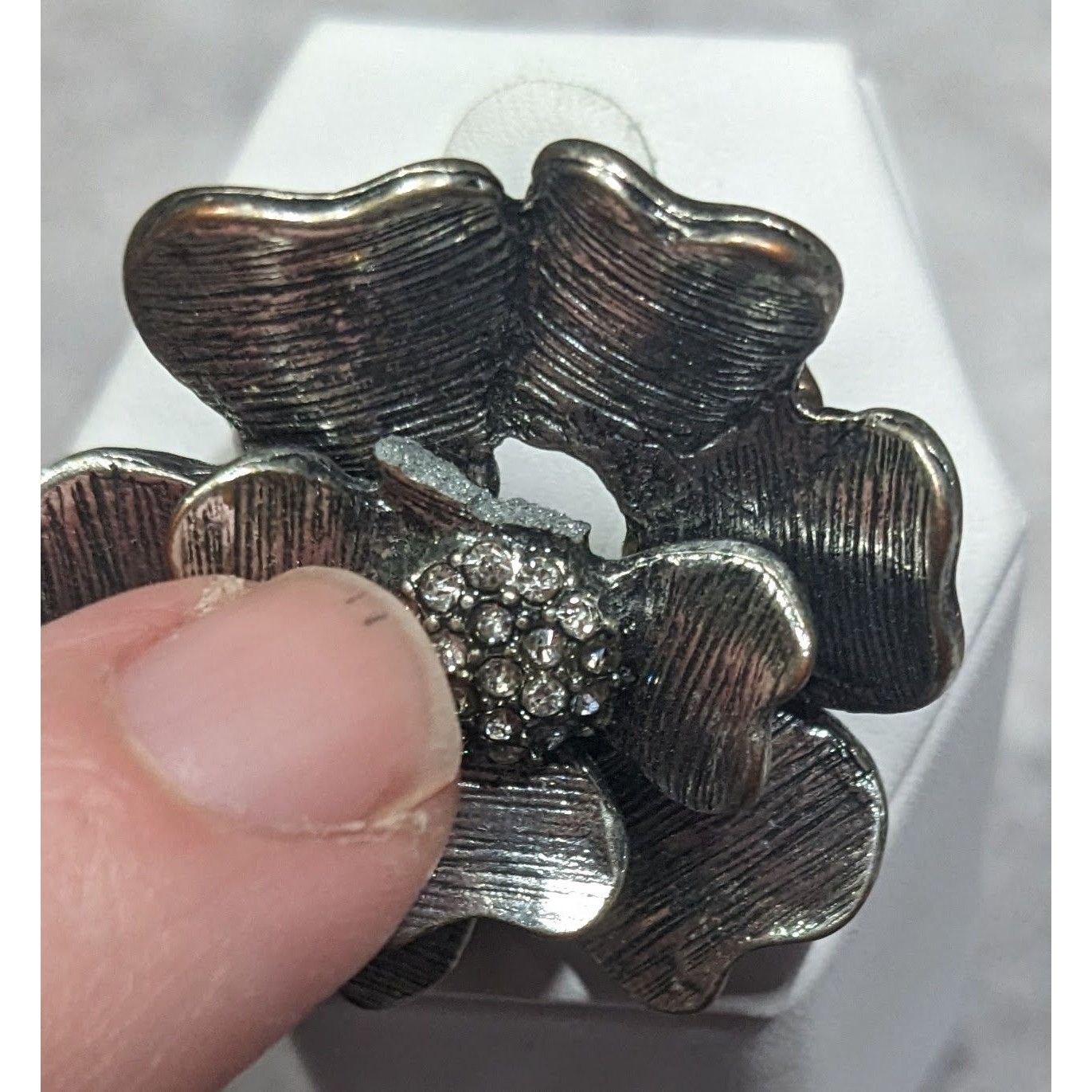 Other Metallic Floral Rhinestone Silver Tone Stretch Ring Size 5 Size ONE SIZE - 8 Thumbnail