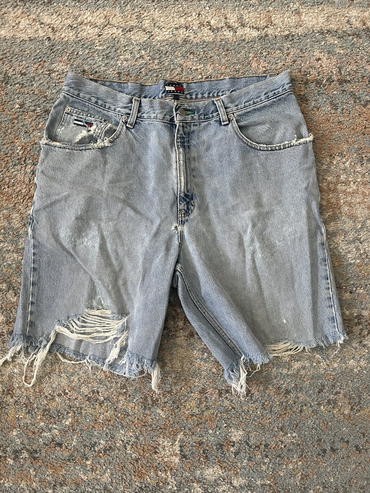 Tommy Hilfiger × Vintage VTG Tommy Hilfiger Distressed Jean Shorts Size 34 RARE Size US 34 / EU 50 - 8 Thumbnail