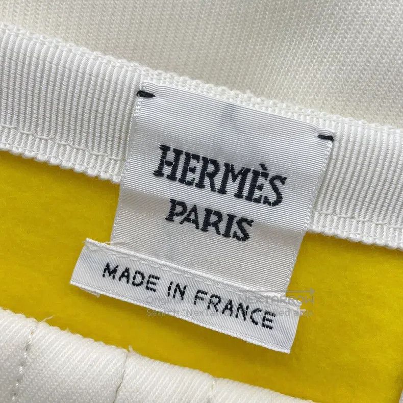 Hermes Hermes Half Skirt, Beige Size 42" / US 20 - 5 Thumbnail