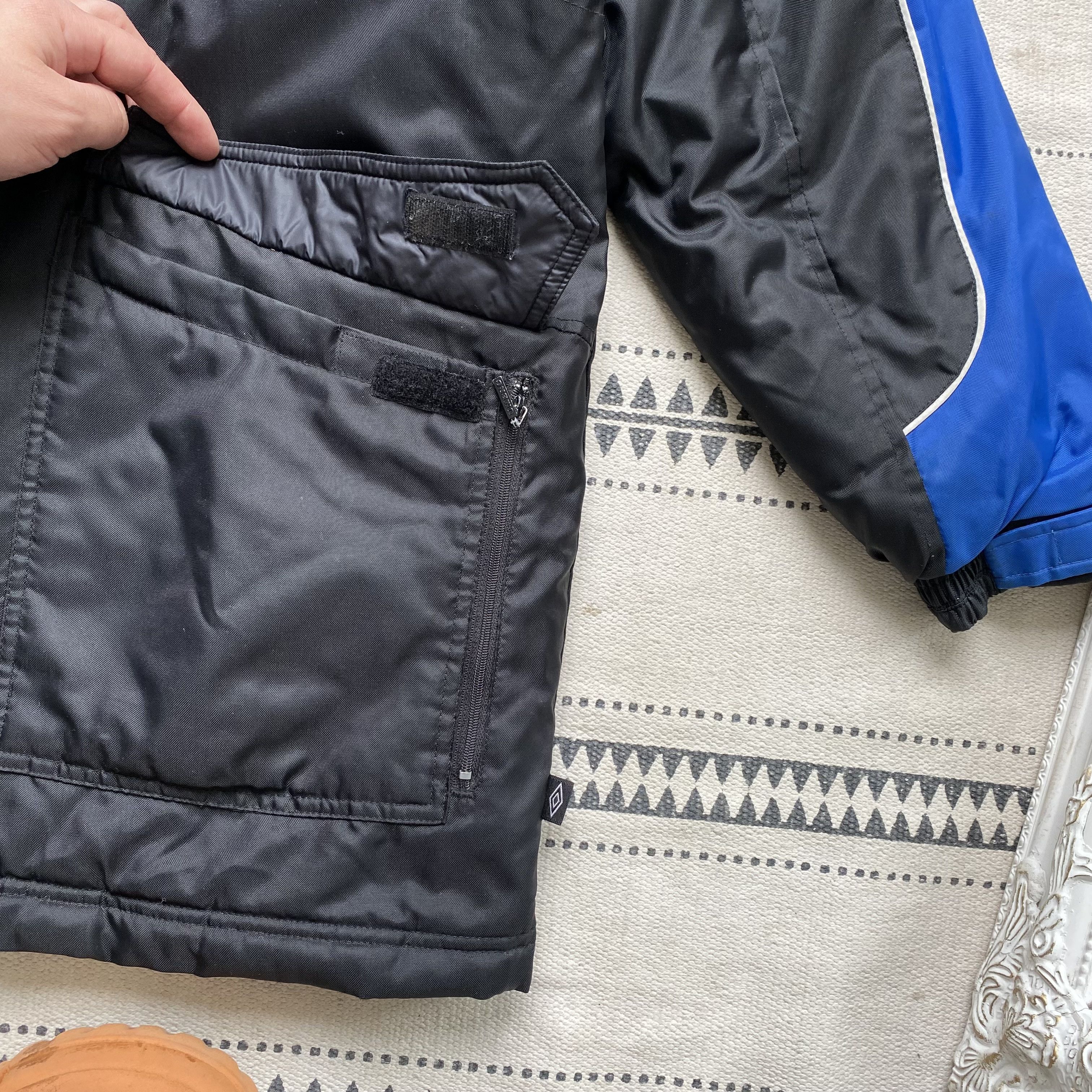 Umbro Vintage 90s Umbro Puffer Jacket Chelsea Football team Size US M / EU 48-50 / 2 - 9 Thumbnail