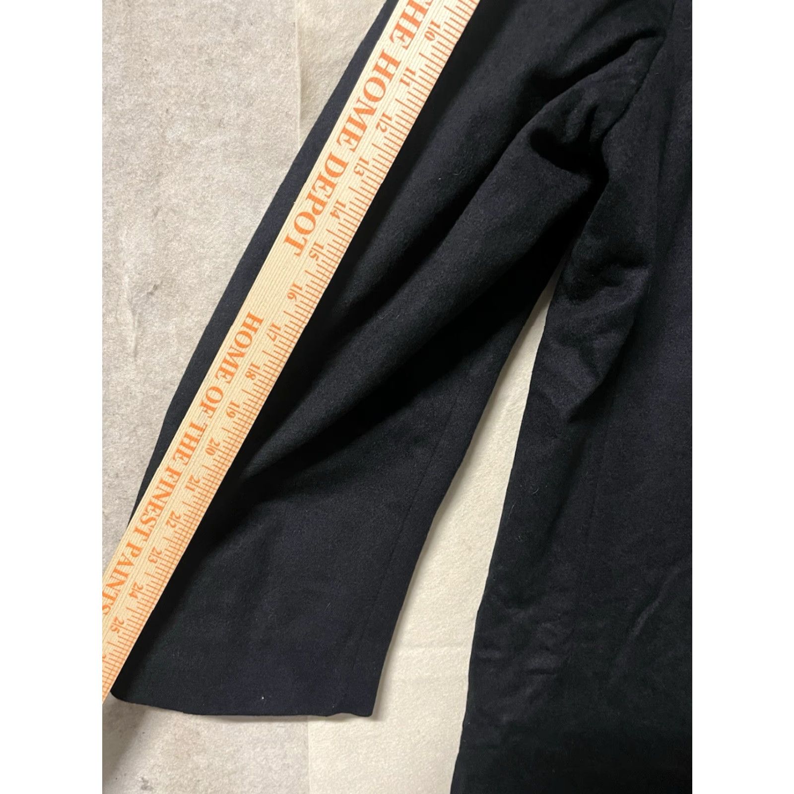 Vintage Lanificio Fedora Coat Black 48T 100% Cashmere Overcoat Big & Tall Mens Long Buttoned 4 Seasons Fall Winter Spring Summer Made in Mexico Size US M / EU 48-50 / 2 - 4 Thumbnail