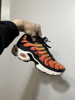 Tn nike noir orange hot sale