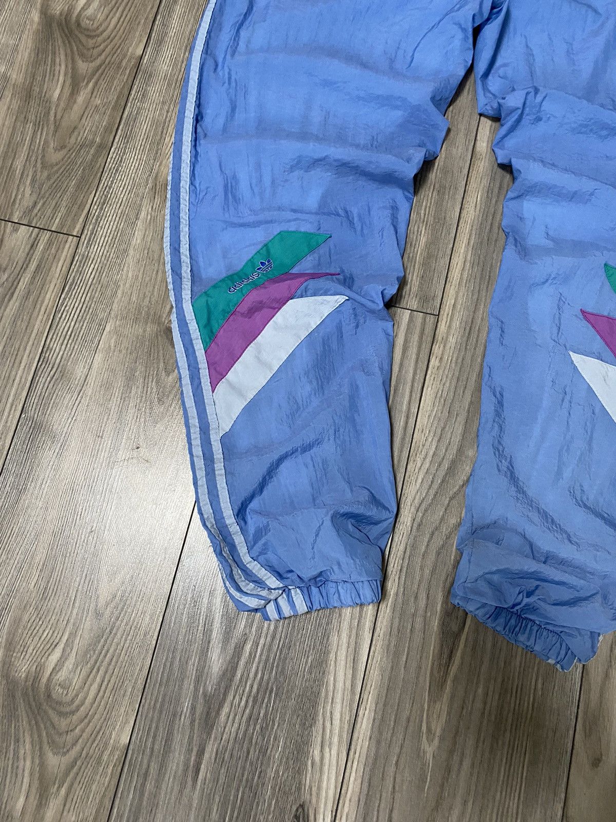 Adidas Vintage Adidas 90’s Casual Sweatpants Joggers Size 34 Size US 34 / EU 50 - 15 Thumbnail