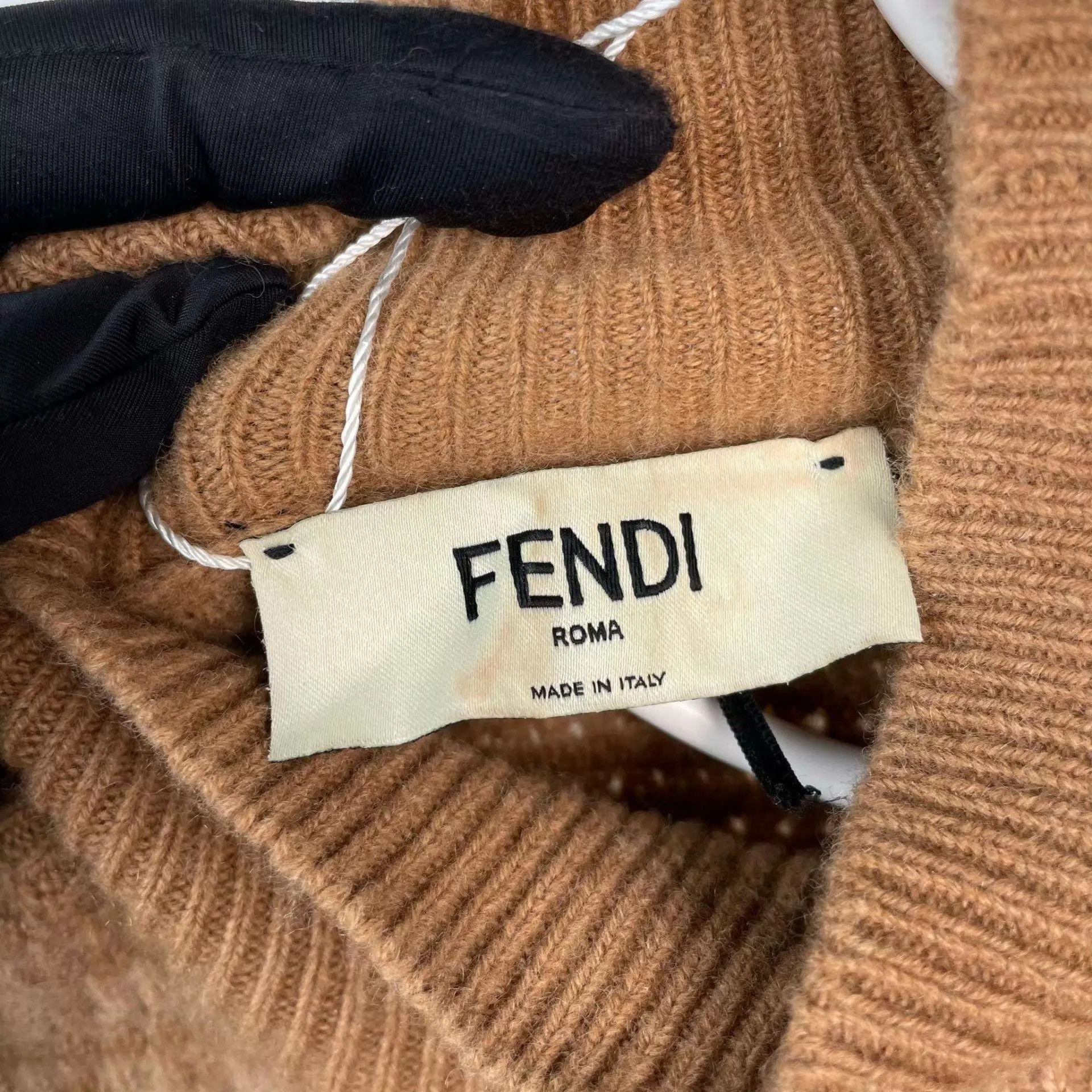 Fendi FENDI Turtleneck Printed Sweater Size XS / US 0-2 / IT 36-38 - 3 Thumbnail