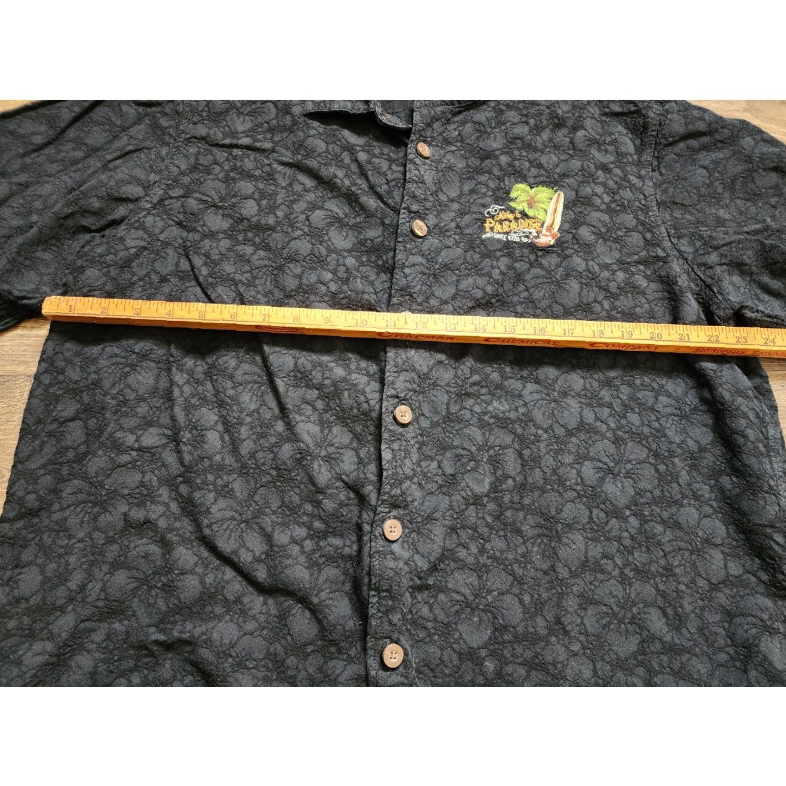 Disney VINTAGE Disney Mickey Mouse Hawaiian Shirt, Embroidered Floral, Mens XL, Black, Button-Up Size US XL / EU 56 / 4 - 3 Thumbnail