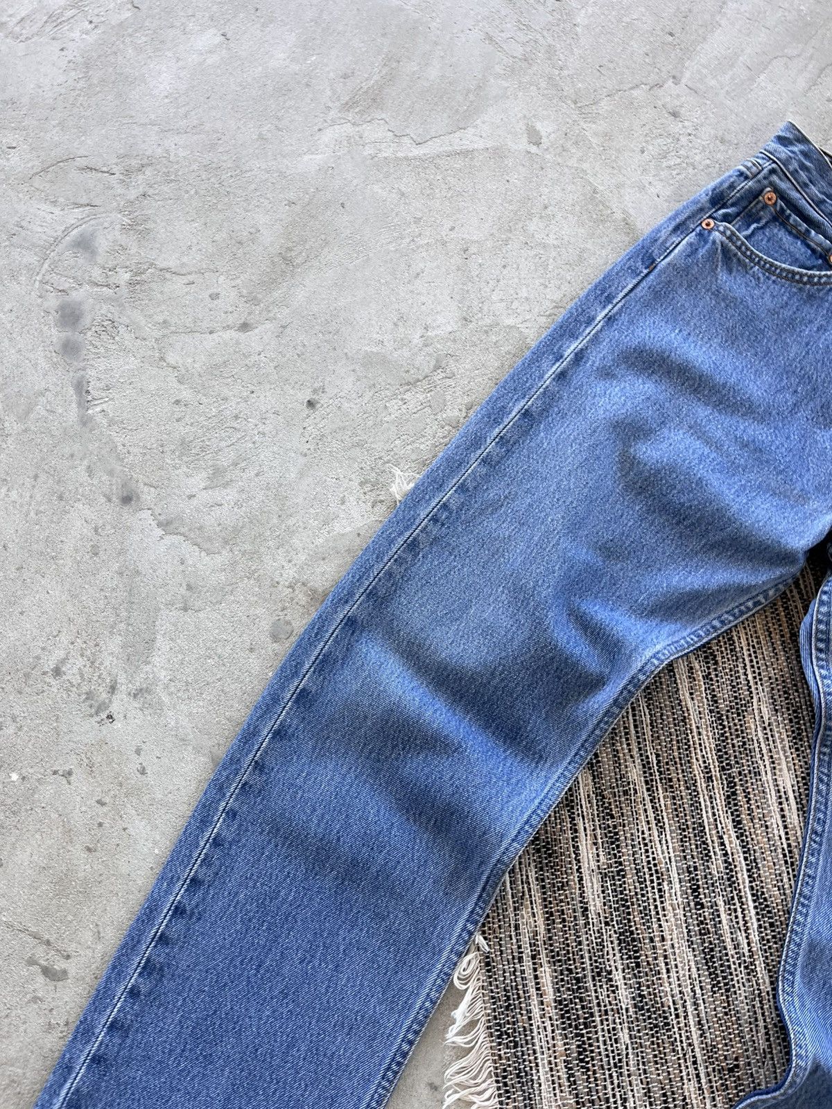 Levi's Vintage Levis 501 Denim Jeans 32x30 Straight Fit Workwear Size US 32 / EU 48 - 5 Thumbnail