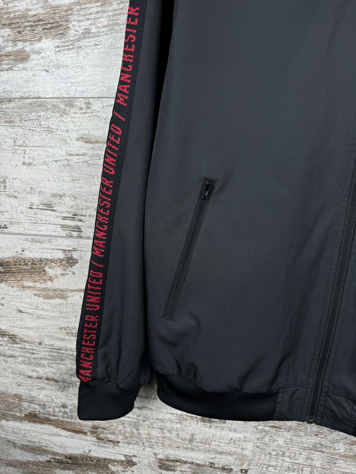 Adidas × Vintage Mens Vintage Adidas Manchester United track jacket Olympic Size US L / EU 52-54 / 3 - 4 Thumbnail